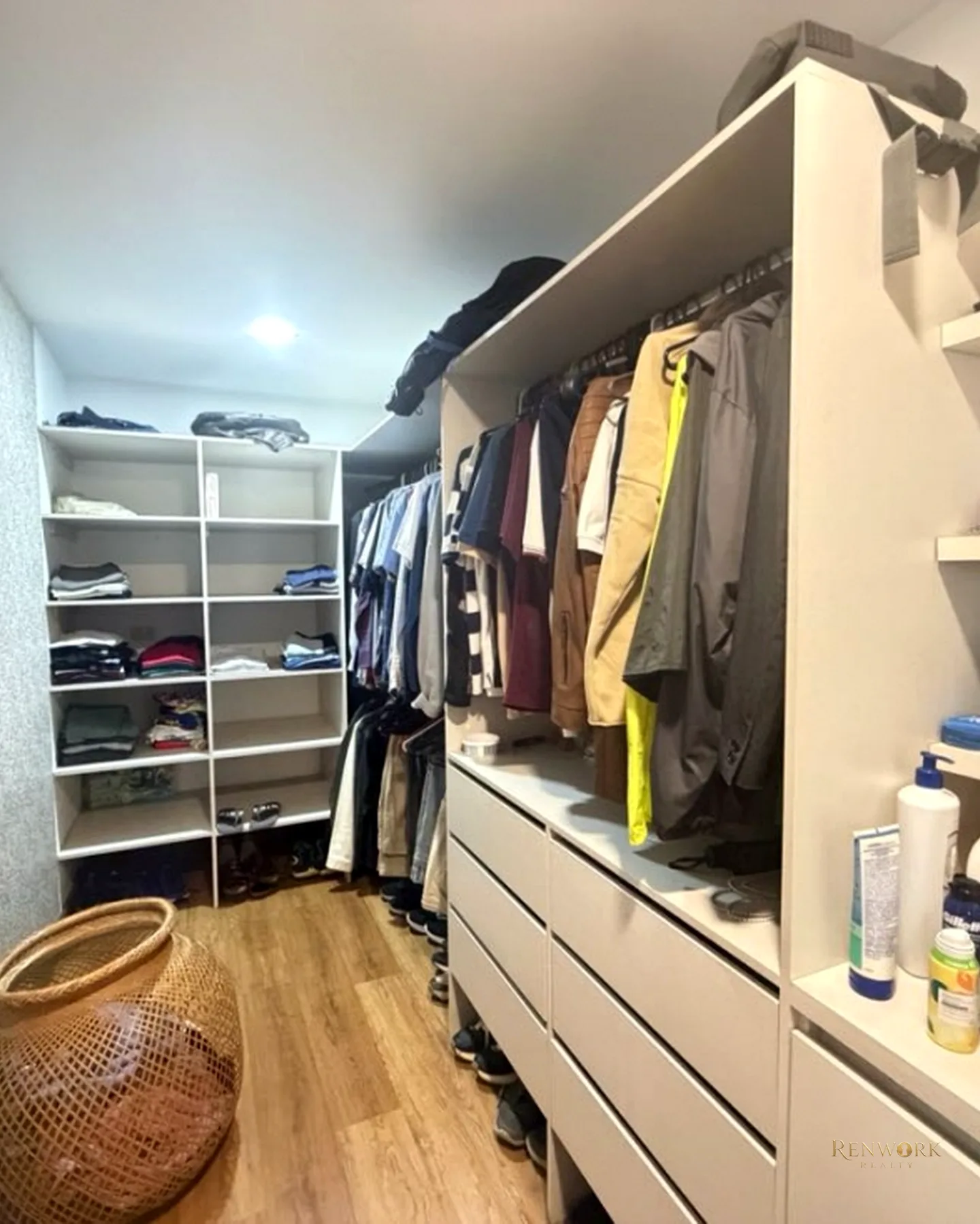 VENTA APARTAMENTO REMODELADO CERCA A PROVENZA,SIN RUIDO, SITIO TRANQUI · foto 11
