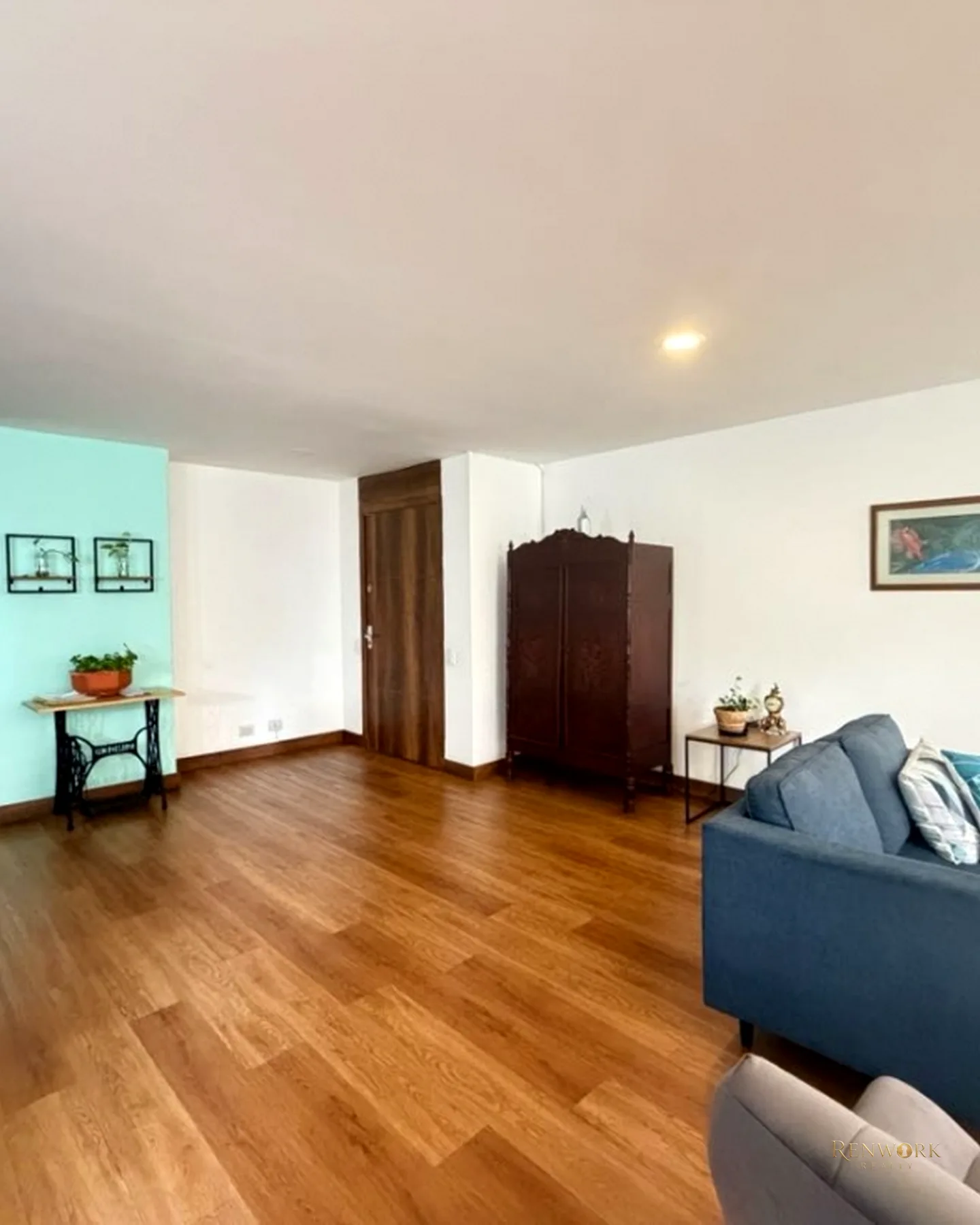 VENTA APARTAMENTO REMODELADO CERCA A PROVENZA,SIN RUIDO, SITIO TRANQUI · foto 6