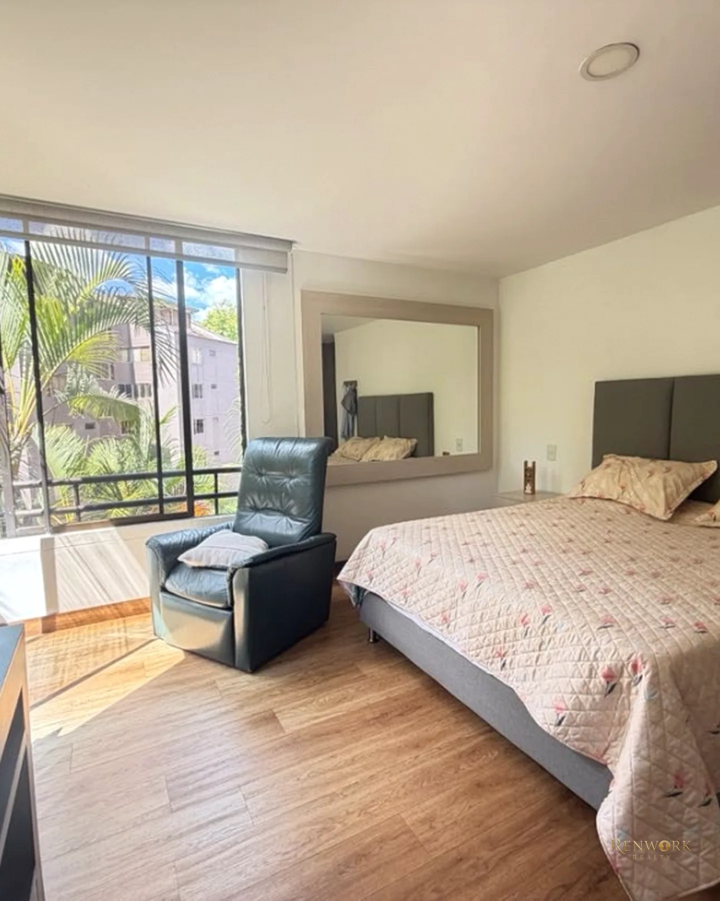 VENTA APARTAMENTO REMODELADO CERCA A PROVENZA,SIN RUIDO, SITIO TRANQUI · foto 8