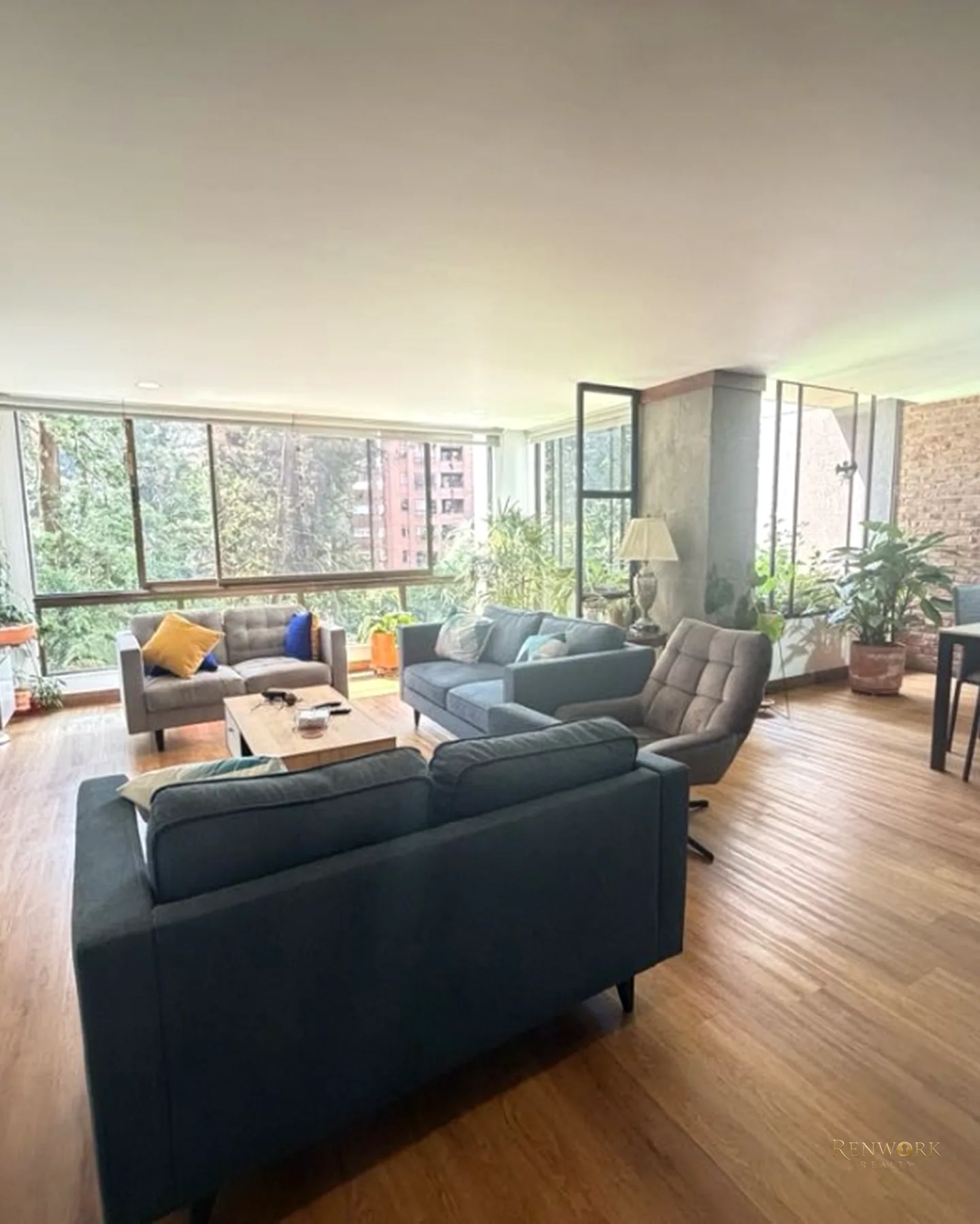 VENTA APARTAMENTO REMODELADO CERCA A PROVENZA,SIN RUIDO, SITIO TRANQUI · foto 1