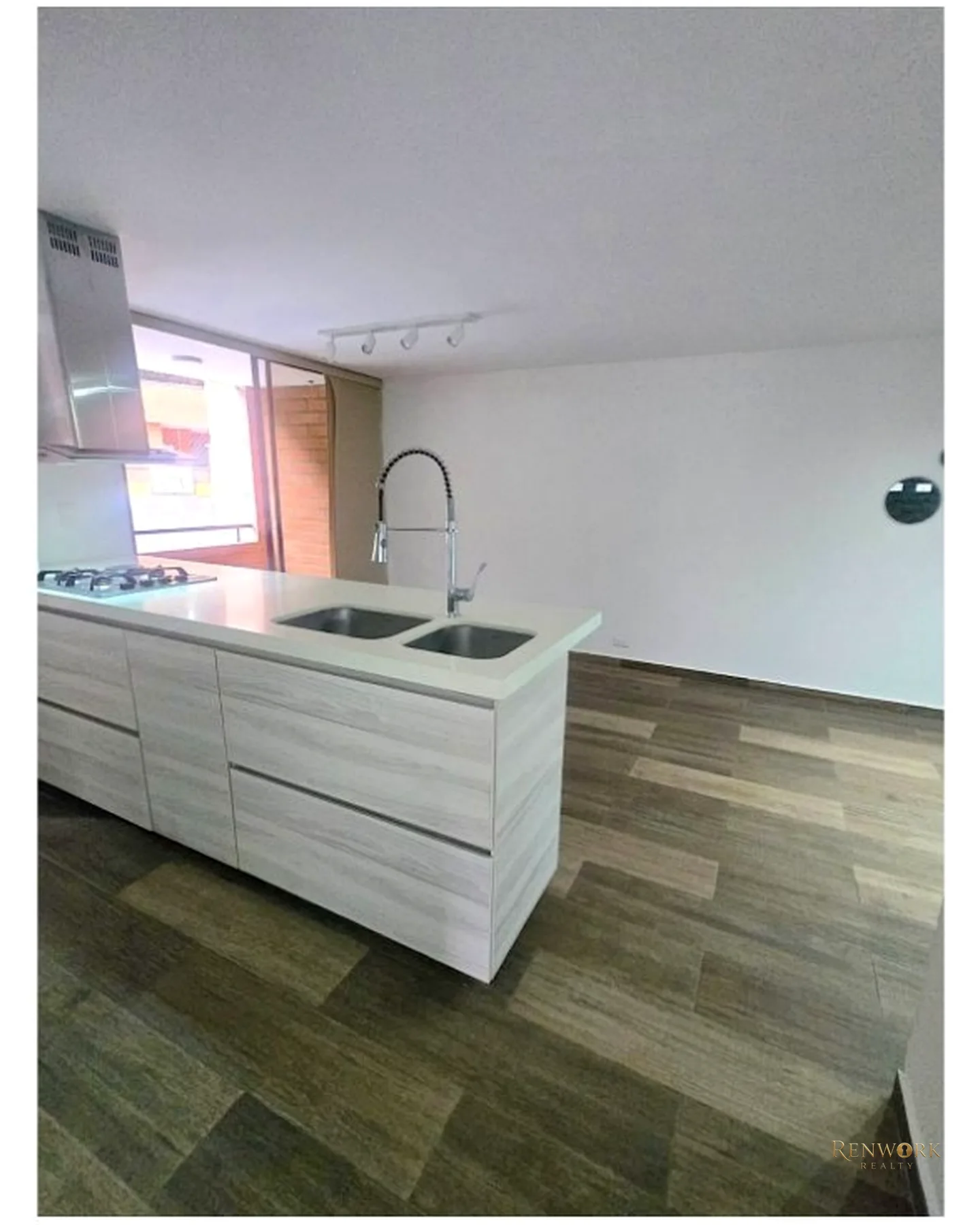 VENTA APARTAMENTO REMODELADO EN CASTROPOL · foto 3