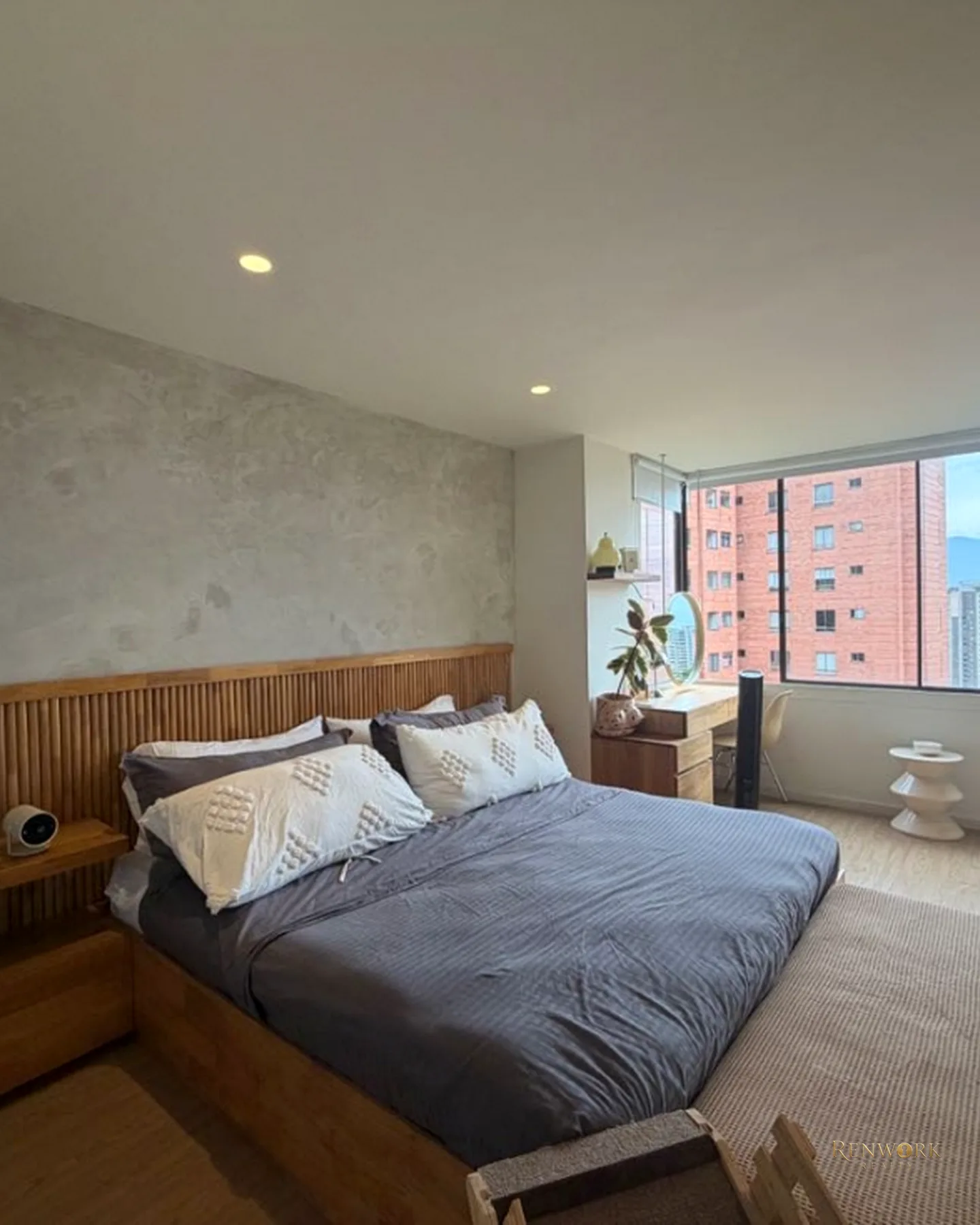 VENTA APARTAMENTO REMODELADO LOMA DEL TESORO · foto 10