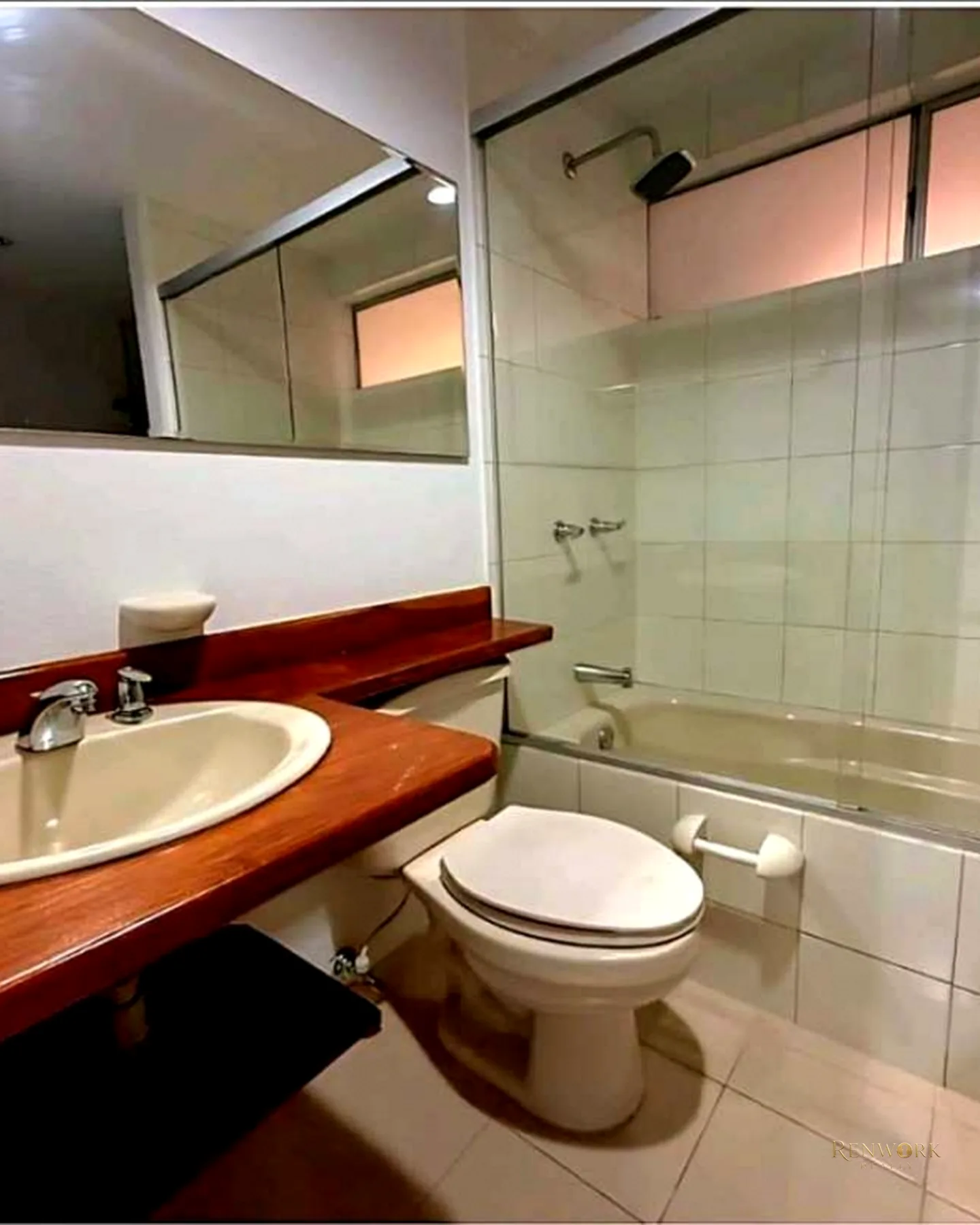 VENTA APARTAMENTO REMODELADO Y AMOBLADO EN LALINDE MEDELLIN · foto 14