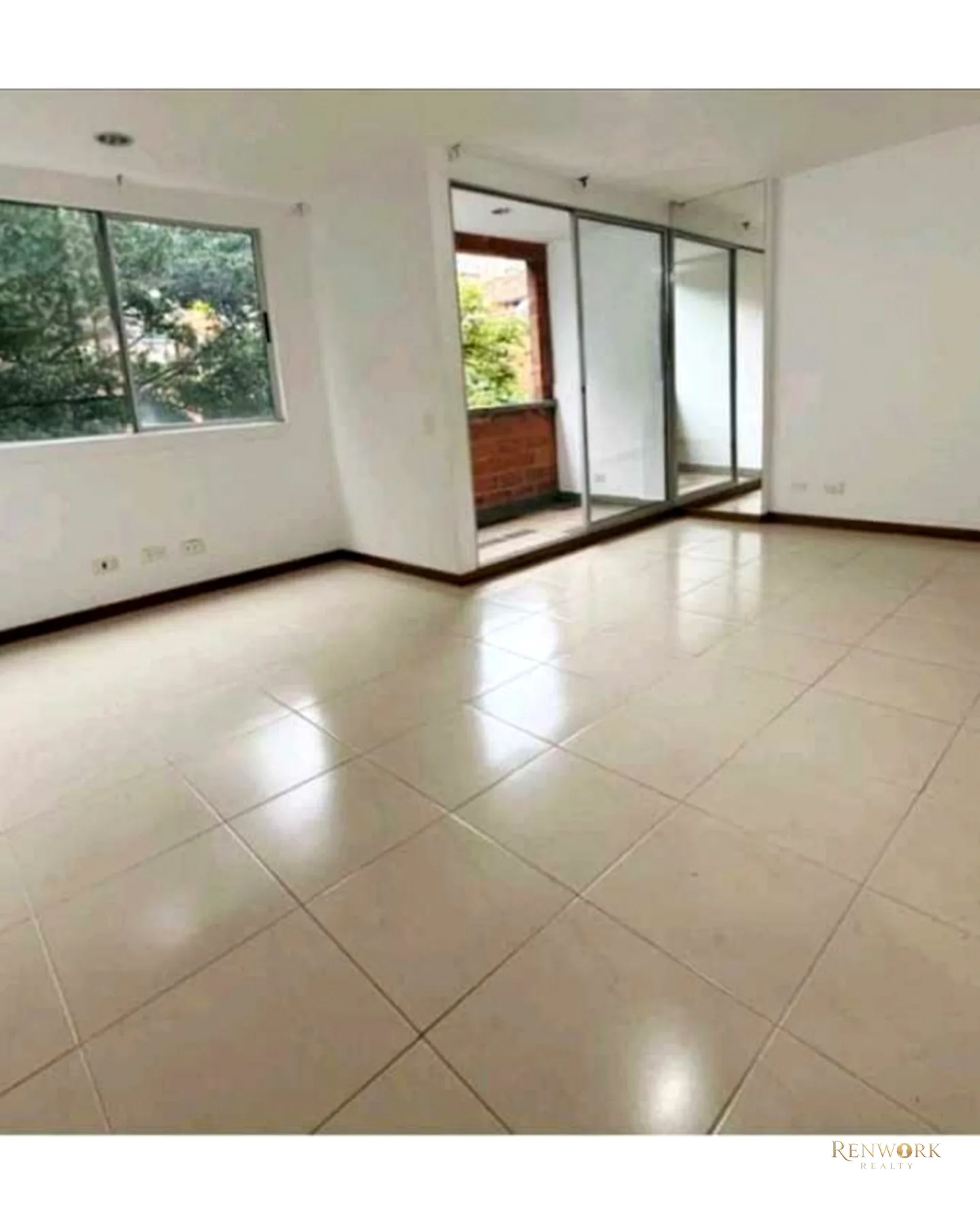 VENTA APARTAMENTO REMODELADO Y AMOBLADO EN LALINDE MEDELLIN · foto 10