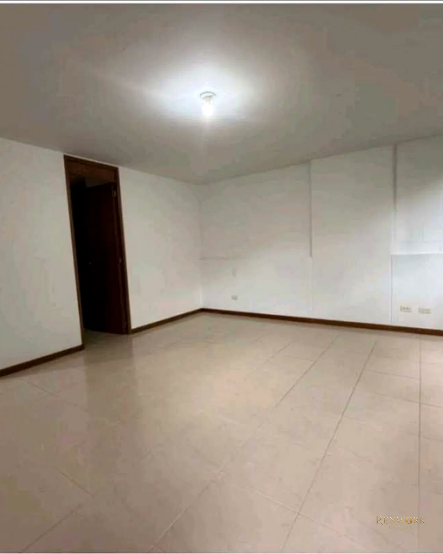 VENTA APARTAMENTO REMODELADO Y AMOBLADO EN LALINDE MEDELLIN · foto 11