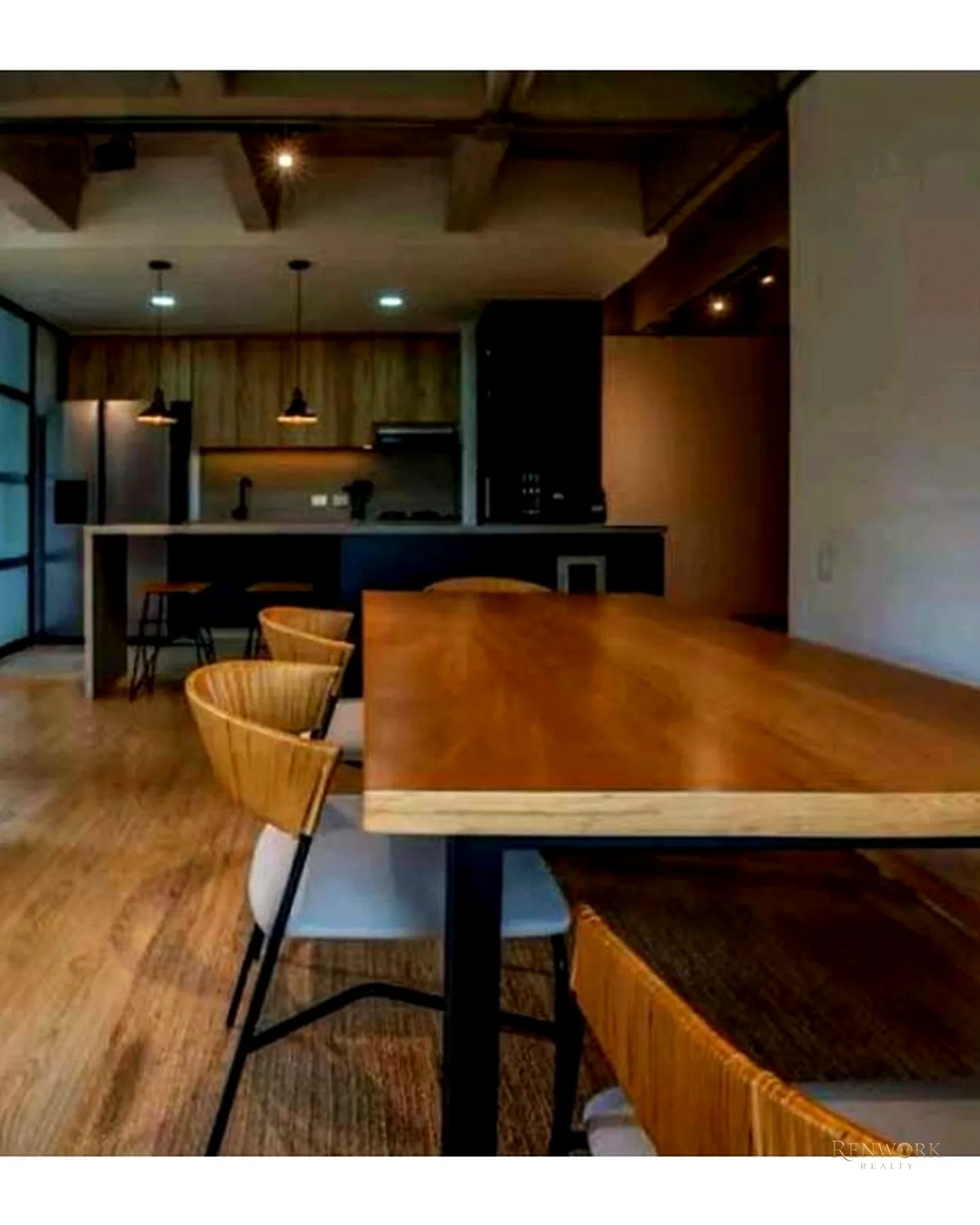 VENTA APARTAMENTO REMODELADO Y AMOBLADO EN LALINDE MEDELLIN · foto 3