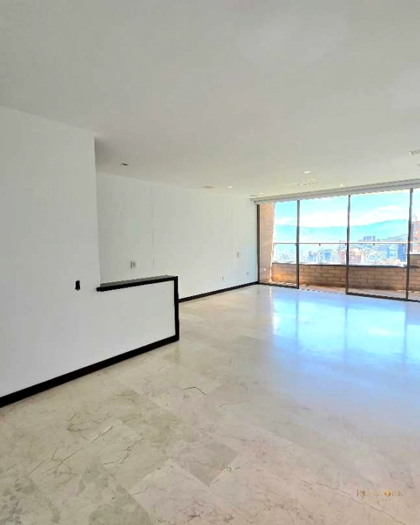 VENTA APARTAMENTO SECTOR EL TESORO 126 M2 VISTA ESPECTACULAR · foto 1