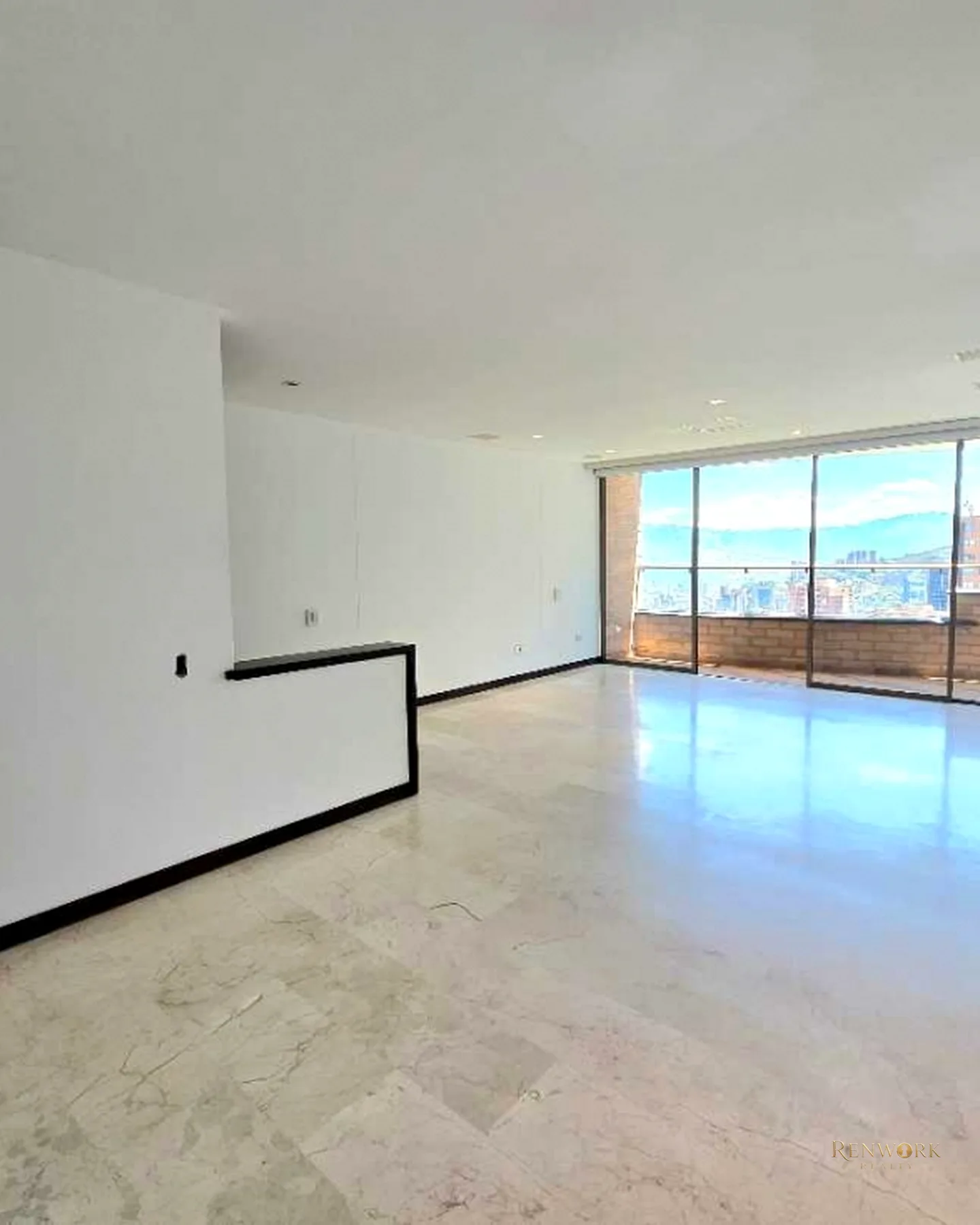 VENTA APARTAMENTO SECTOR EL TESORO 126 M2 VISTA ESPECTACULAR · foto 2