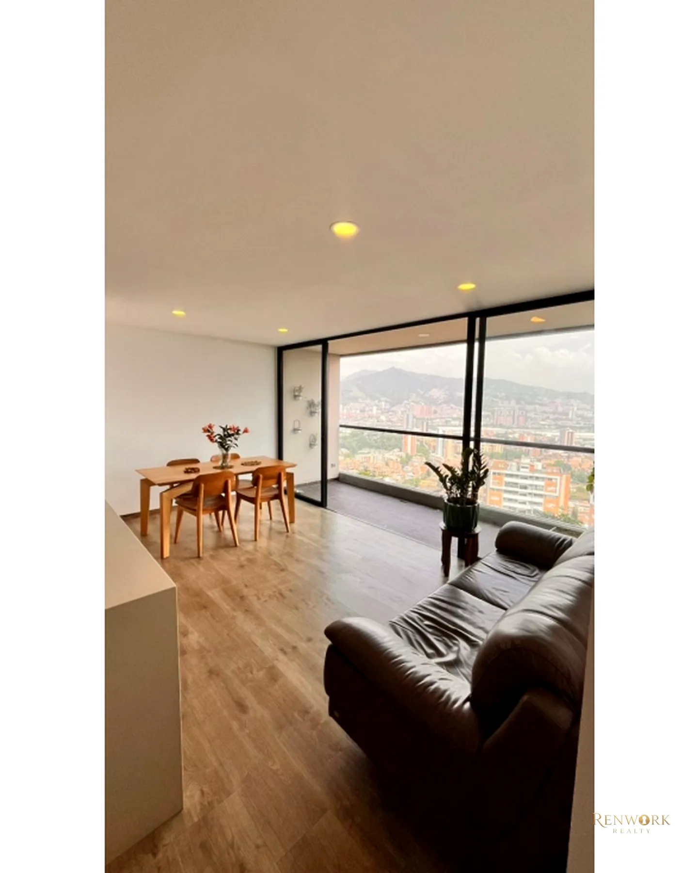 VENTA APARTAMENTO SECTOR EL TRIANÓN, ENVIGADO · foto 4