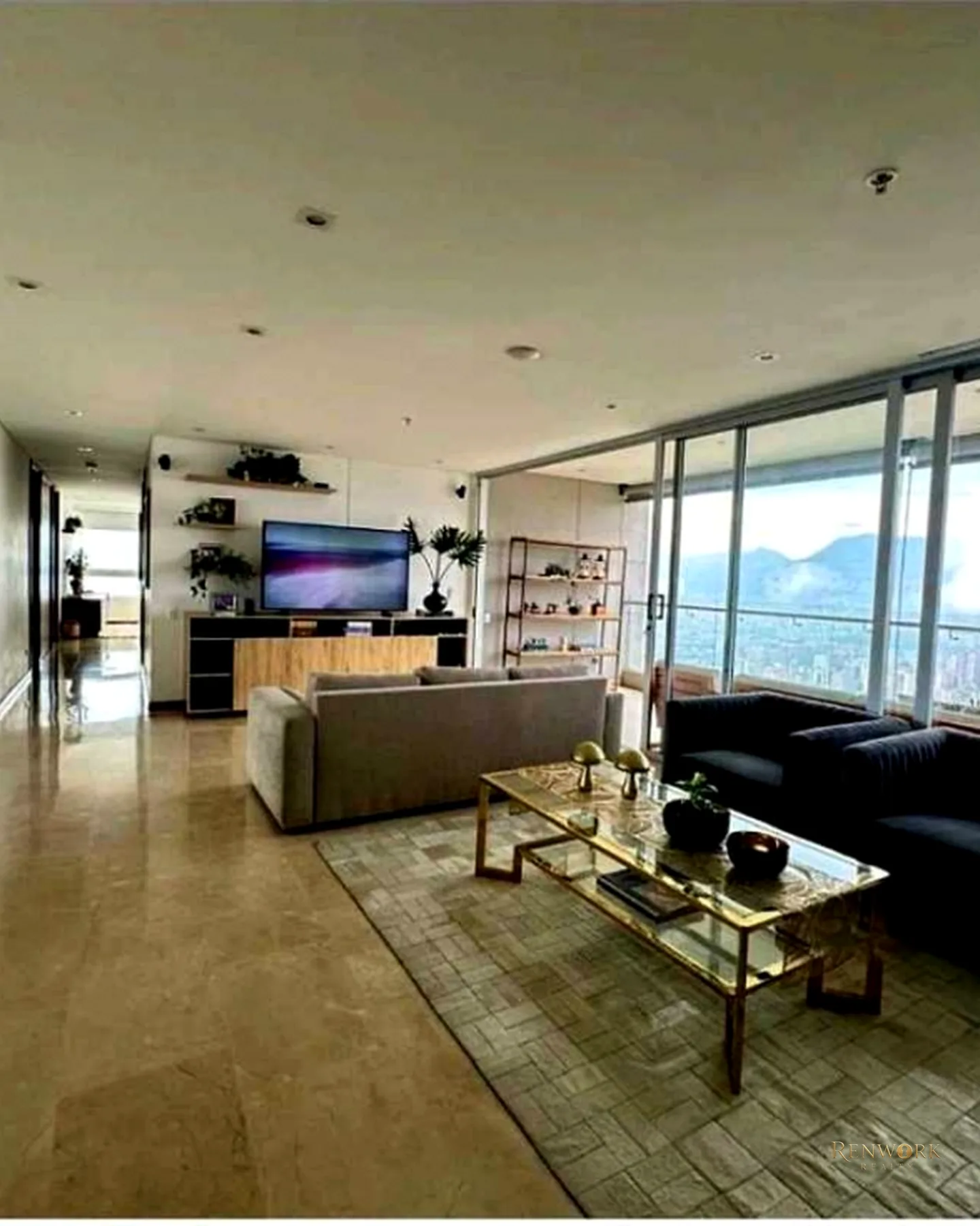 VENTA APARTAMENTO TRANSVERSAL SUPERIOR CERCA AL COLEGIO MARYMOUT · foto 5