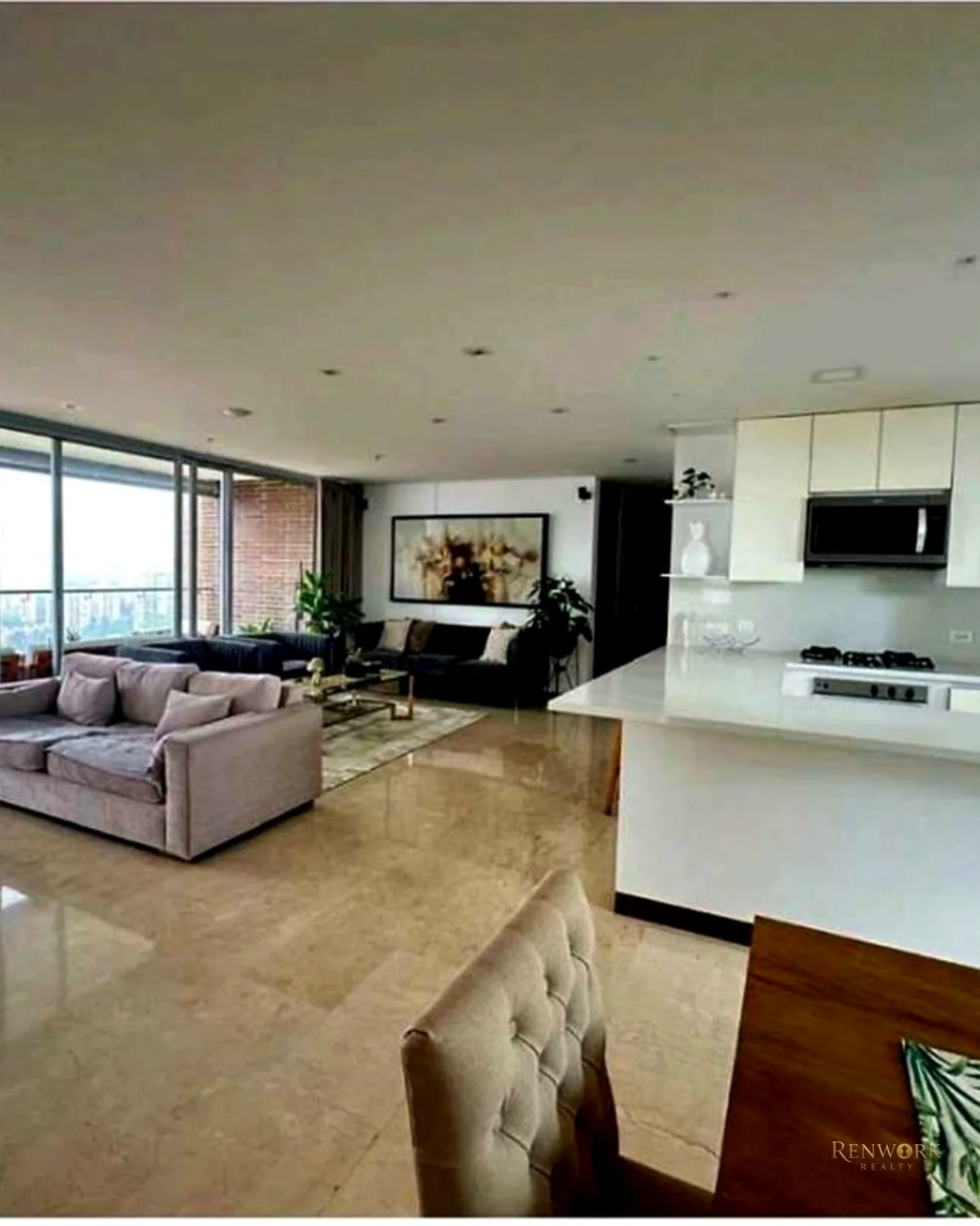VENTA APARTAMENTO TRANSVERSAL SUPERIOR CERCA AL COLEGIO MARYMOUT · foto 1