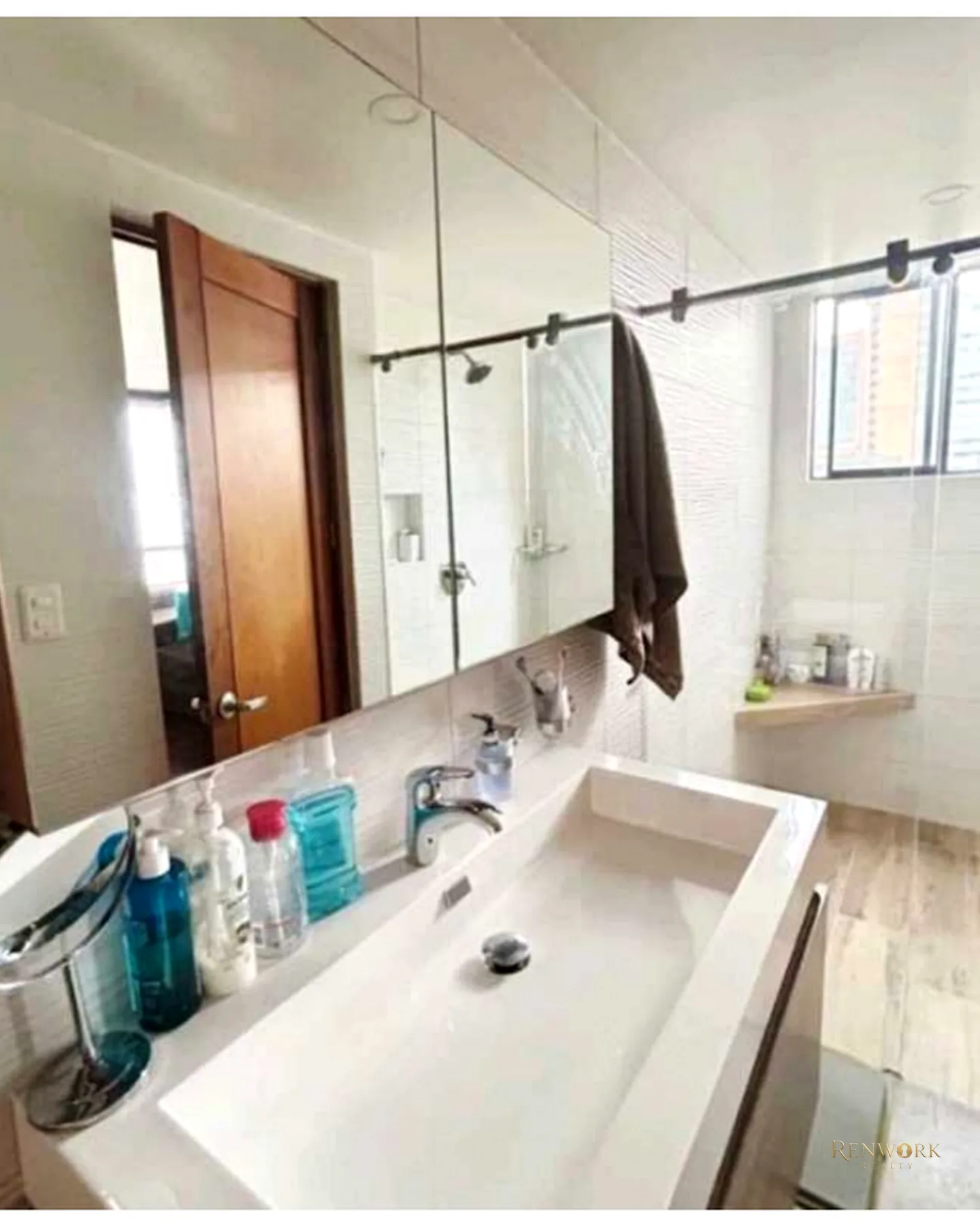 VENTA APARTAMENTOS POBLADO EL TESORO · foto 17
