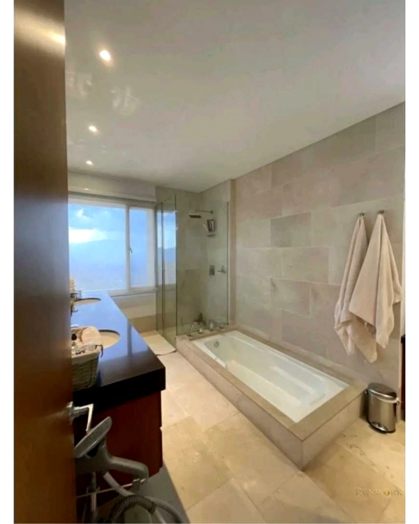 VENTA APTO ALTOS DEL POBLADO LAS PALMAS EXCLUSIVO CON ASCENSOR PRIVADO · foto 16