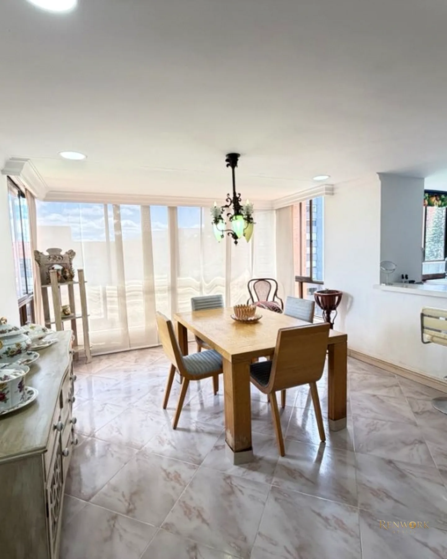 VENTA APTO PARA REMODELAR CON SÚPER VISTA SECTOR LOS BALSOS · foto 5