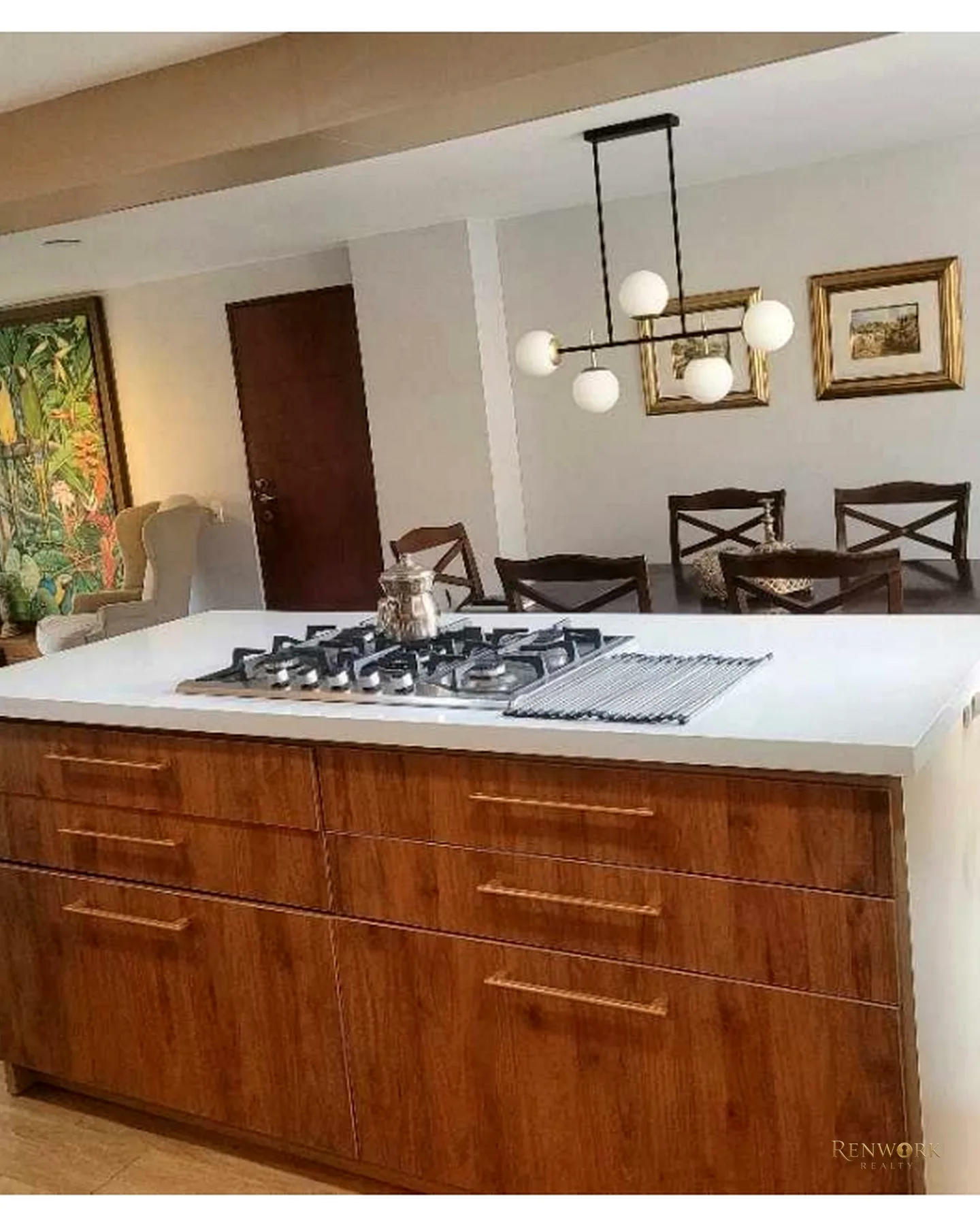 VENTA APTO REMODELADO EN EL POBLADO BALSOS CERCA DE TODO · foto 8