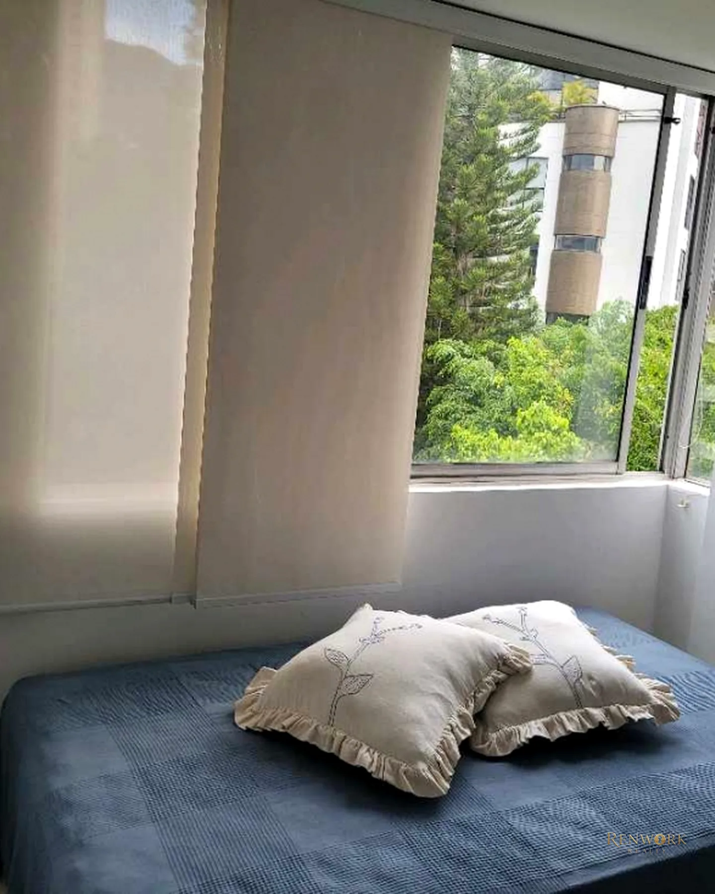 VENTA APTO REMODELADO EN EL POBLADO BALSOS CERCA DE TODO · foto 13