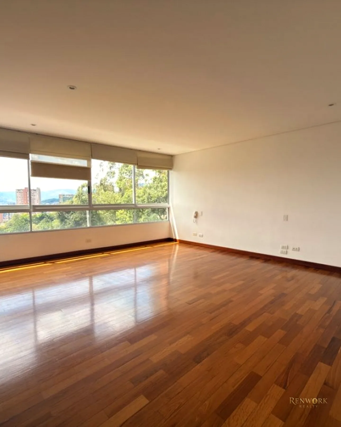 VENTA-ARRIENDO APARTAMENTO EN EL TESORO. VISTA INIGUALABLE · foto 1