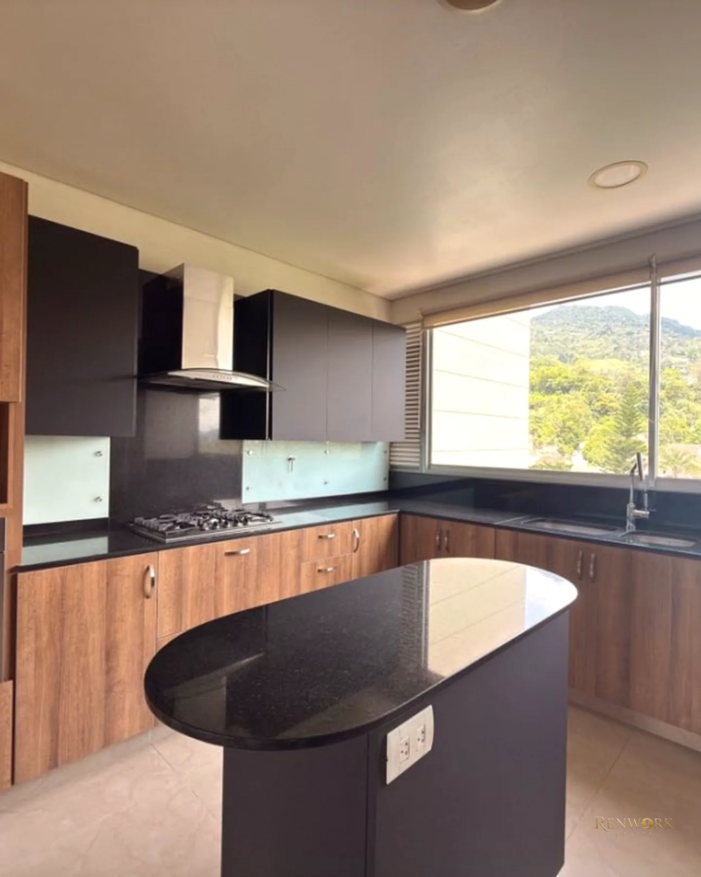 VENTA-ARRIENDO APARTAMENTO EN EL TESORO. VISTA INIGUALABLE · foto 3