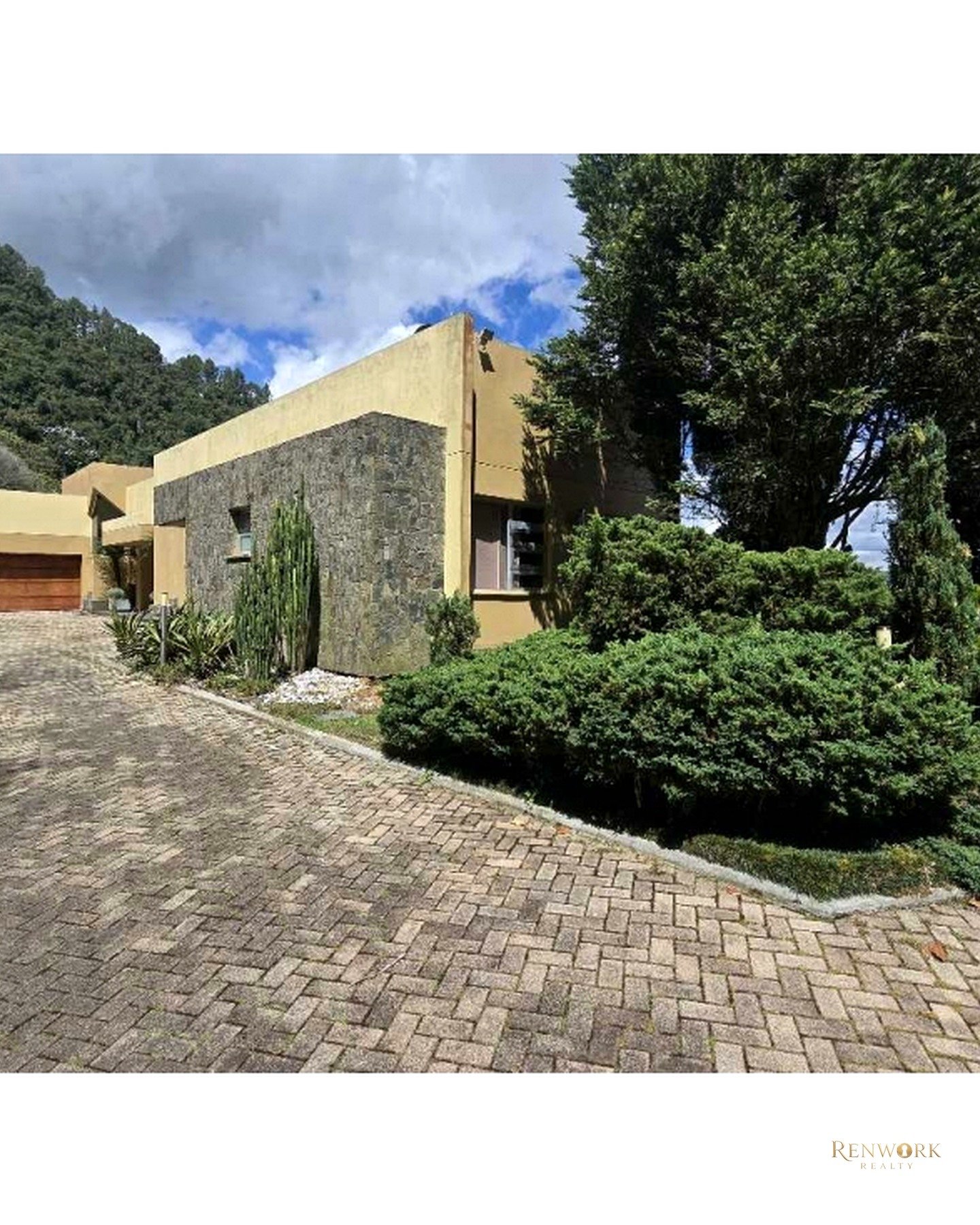 VENTA CASA 540 M2 CON ESPECTACULAR VISTA A MEDELLIN, VIA LAS PALMAS