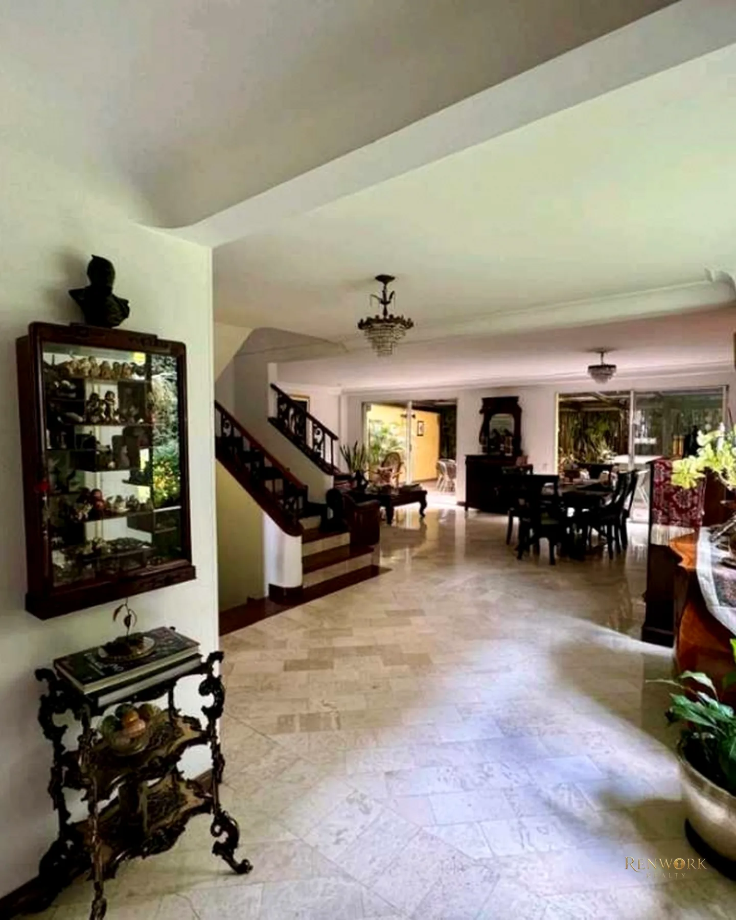 VENTA CASA BARRIO POBLADO GRAN FORMATO 470 MT2 CON JARDIN Y MODERNA · foto 11