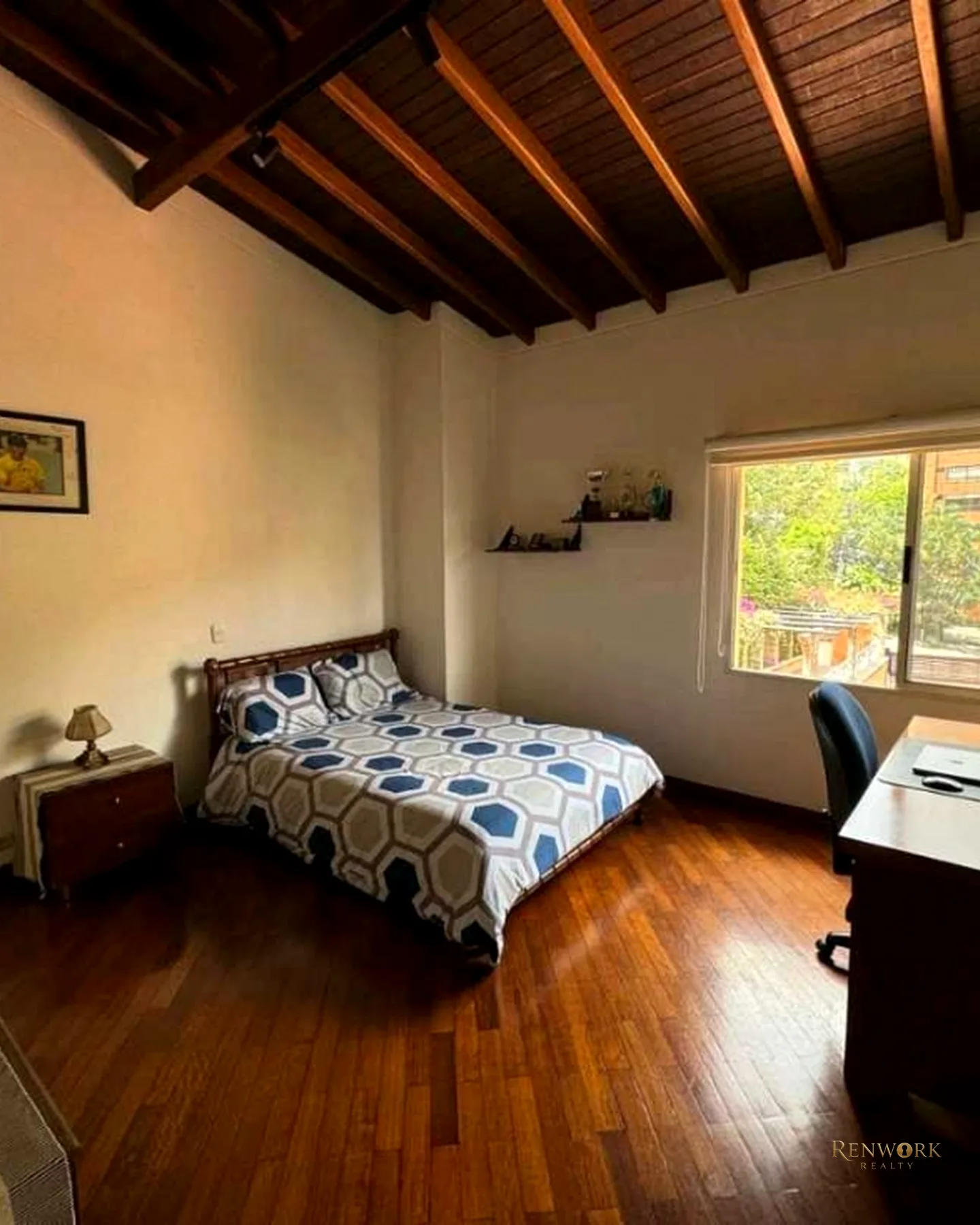 VENTA CASA BARRIO POBLADO GRAN FORMATO 470 MT2 CON JARDIN Y MODERNA · foto 14