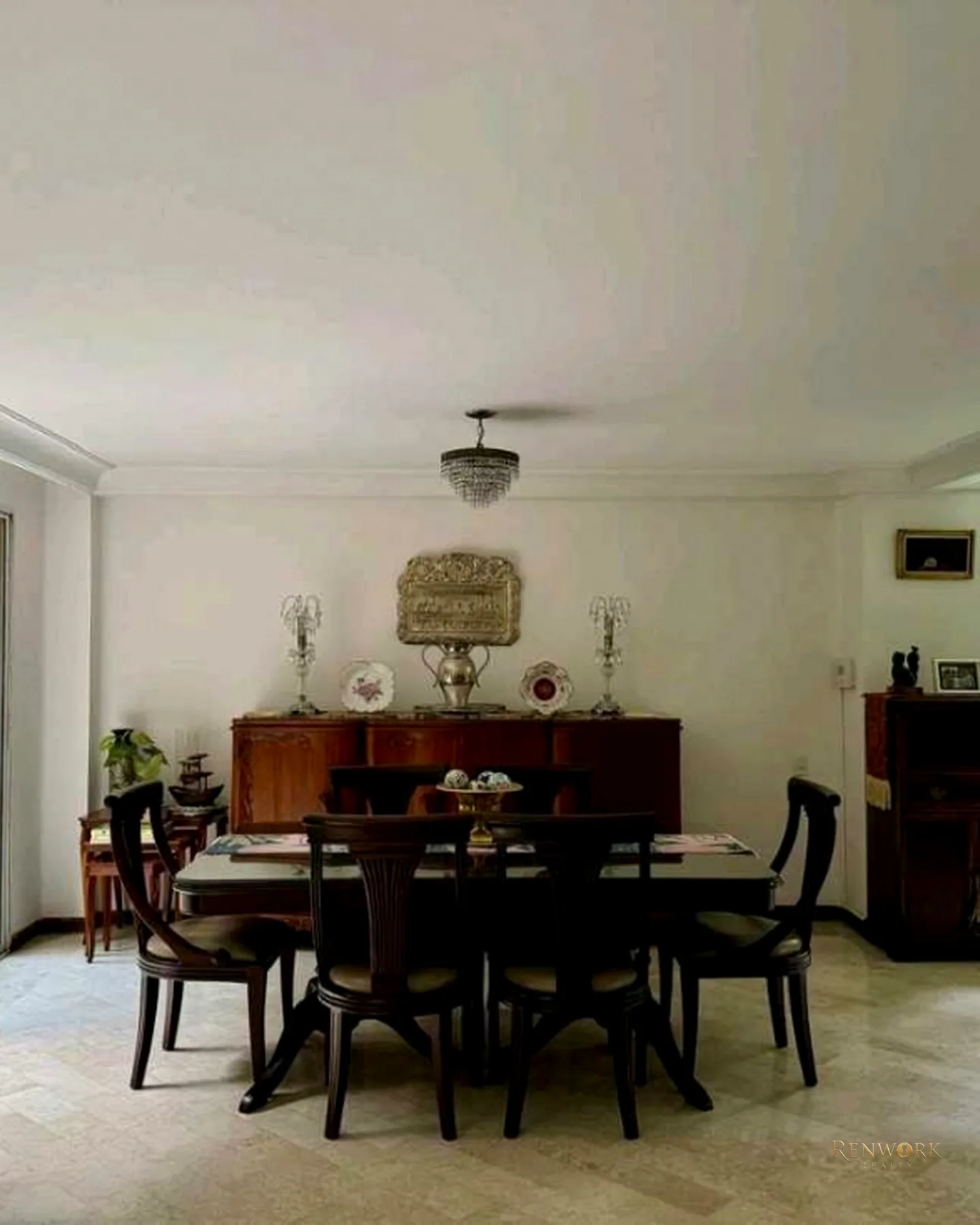VENTA CASA BARRIO POBLADO GRAN FORMATO 470 MT2 CON JARDIN Y MODERNA · foto 2