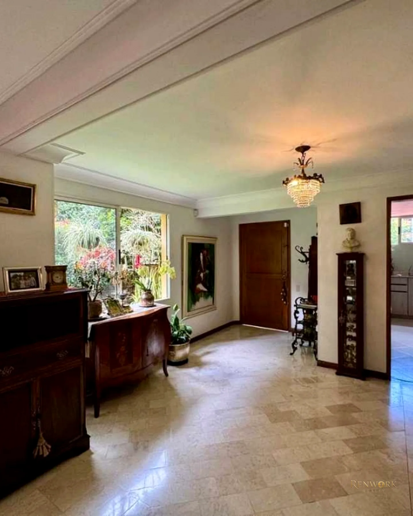 VENTA CASA BARRIO POBLADO GRAN FORMATO 470 MT2 CON JARDIN Y MODERNA · foto 3