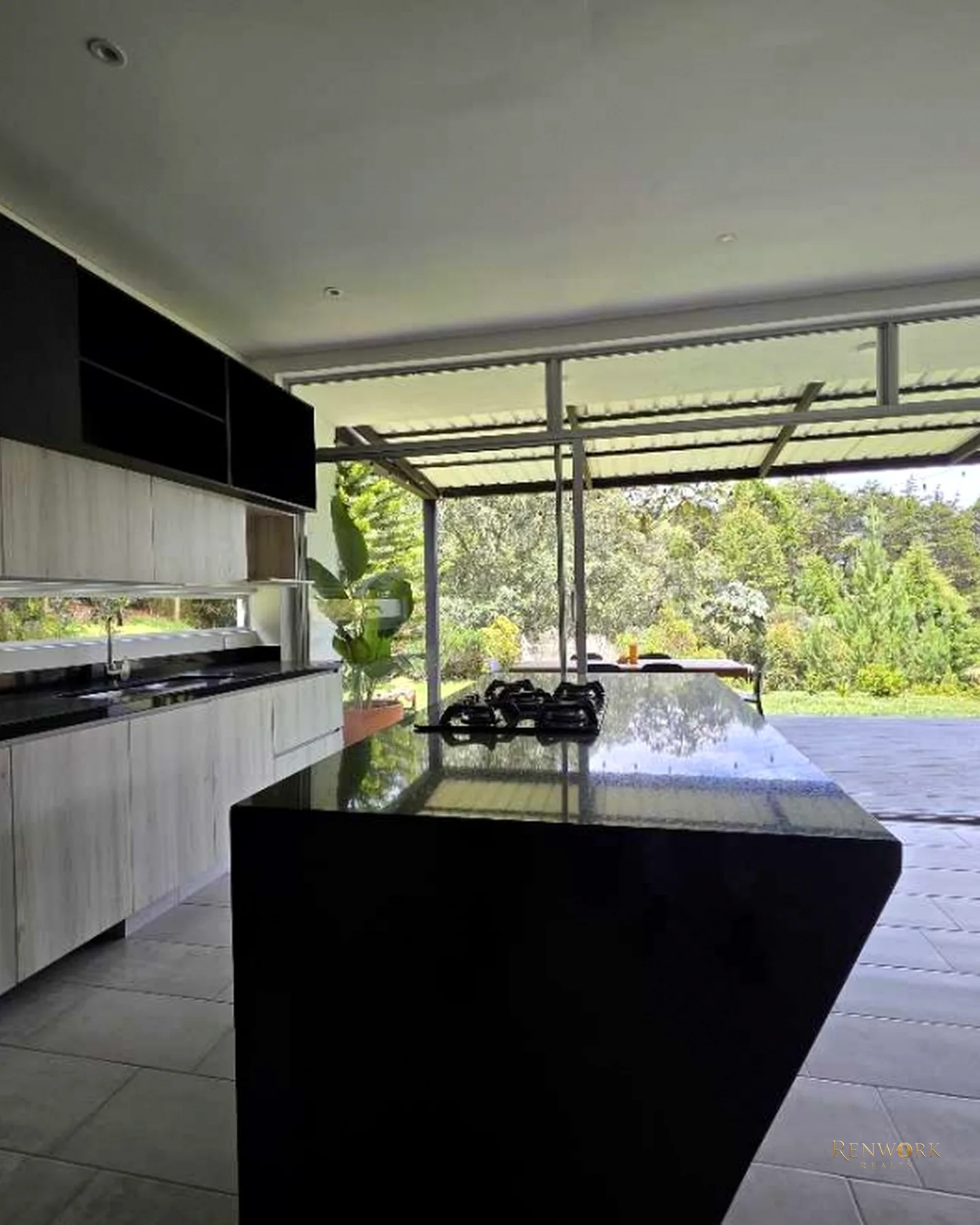 VENTA CASA CAMPESTRE EN GUARNE. MODERNA, UNIDAD DE SOLO 6 CASAS · foto 2