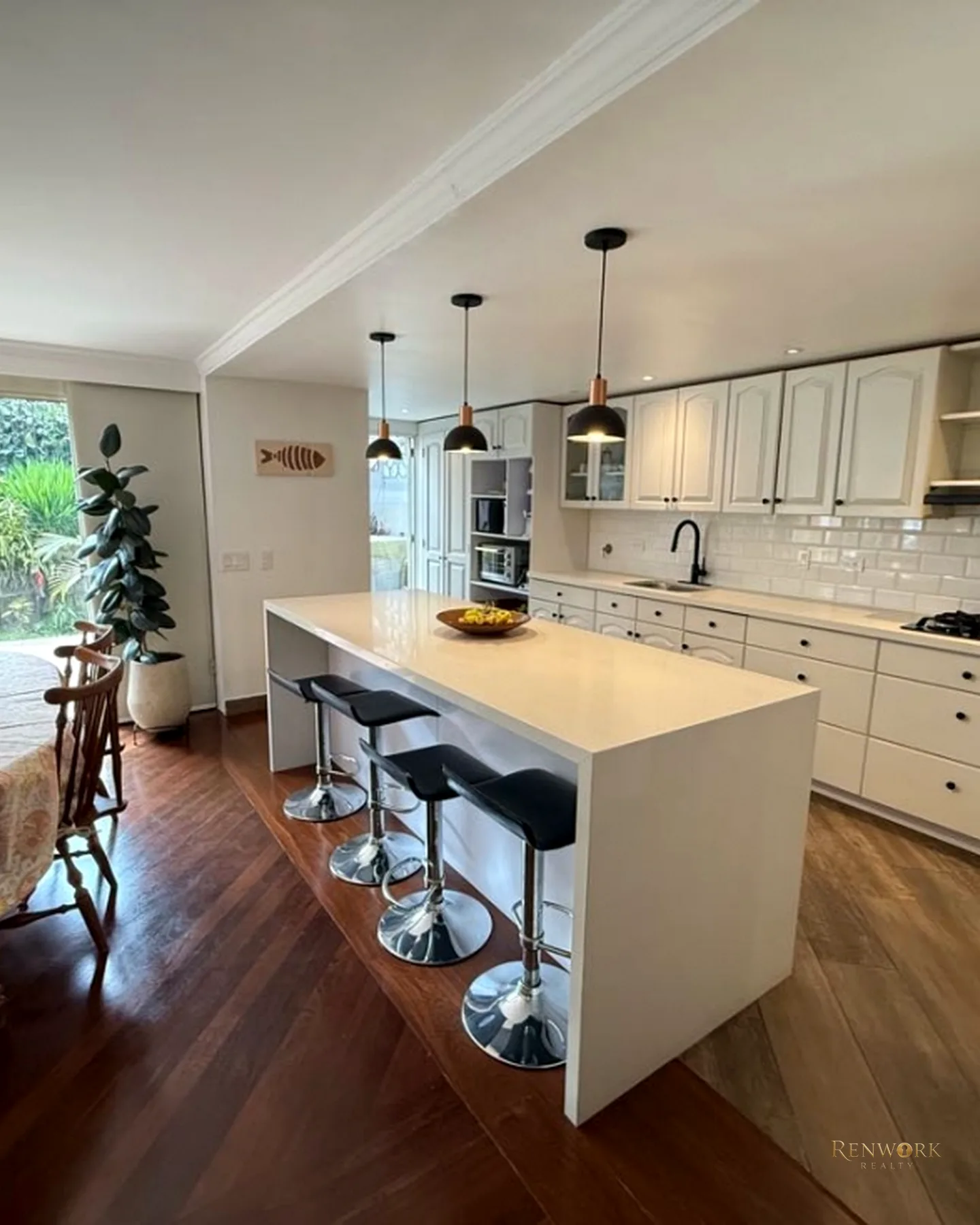 VENTA CASA COLEGIO MONTESSORI 193M2 ESQUINERA · foto 4