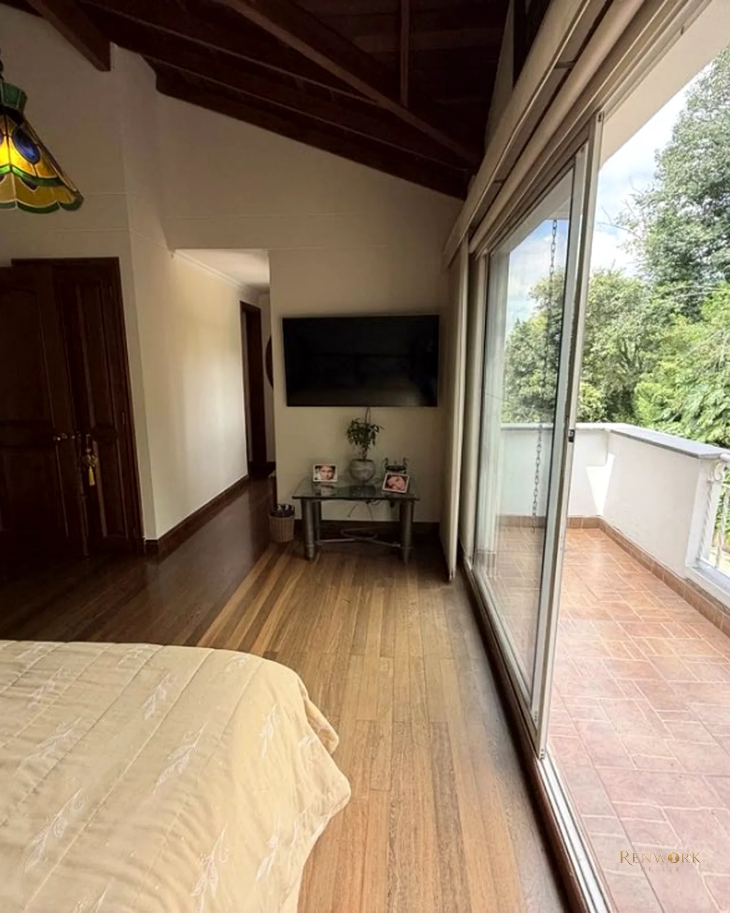 VENTA CASA COLEGIO MONTESSORI 193M2 ESQUINERA · foto 9