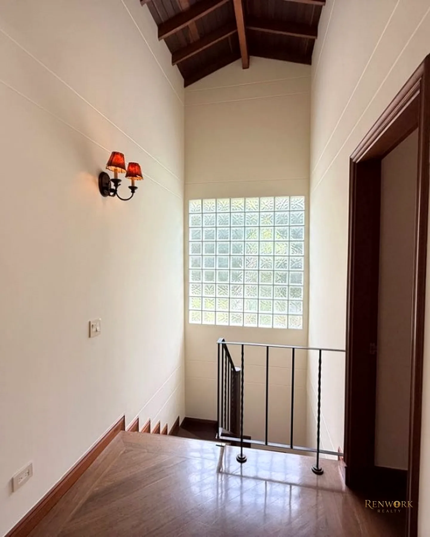 VENTA CASA COLEGIO MONTESSORI 193M2 ESQUINERA · foto 6
