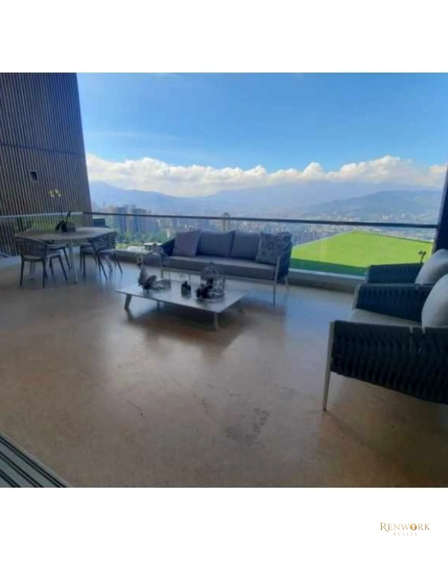 VENTA CASA CON PISCINA EN LAS PALMAS CON HERMOSA VISTA A LA CIUDAD. · foto 14