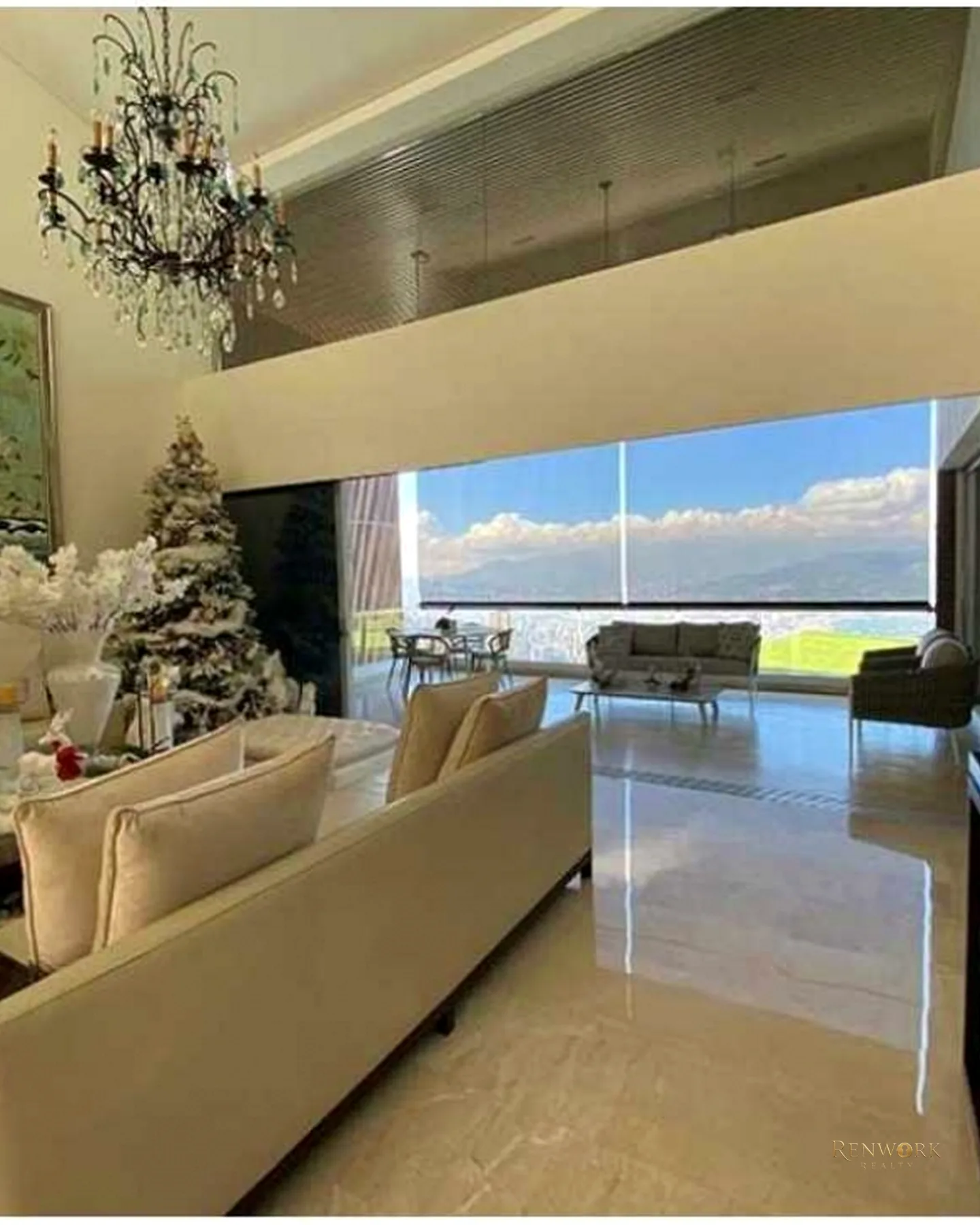 VENTA CASA CON PISCINA EN LAS PALMAS CON HERMOSA VISTA A LA CIUDAD. · foto 1