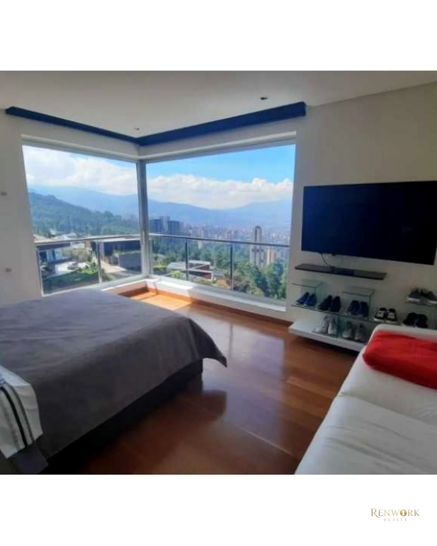 VENTA CASA CON PISCINA EN LAS PALMAS CON HERMOSA VISTA A LA CIUDAD. · foto 15