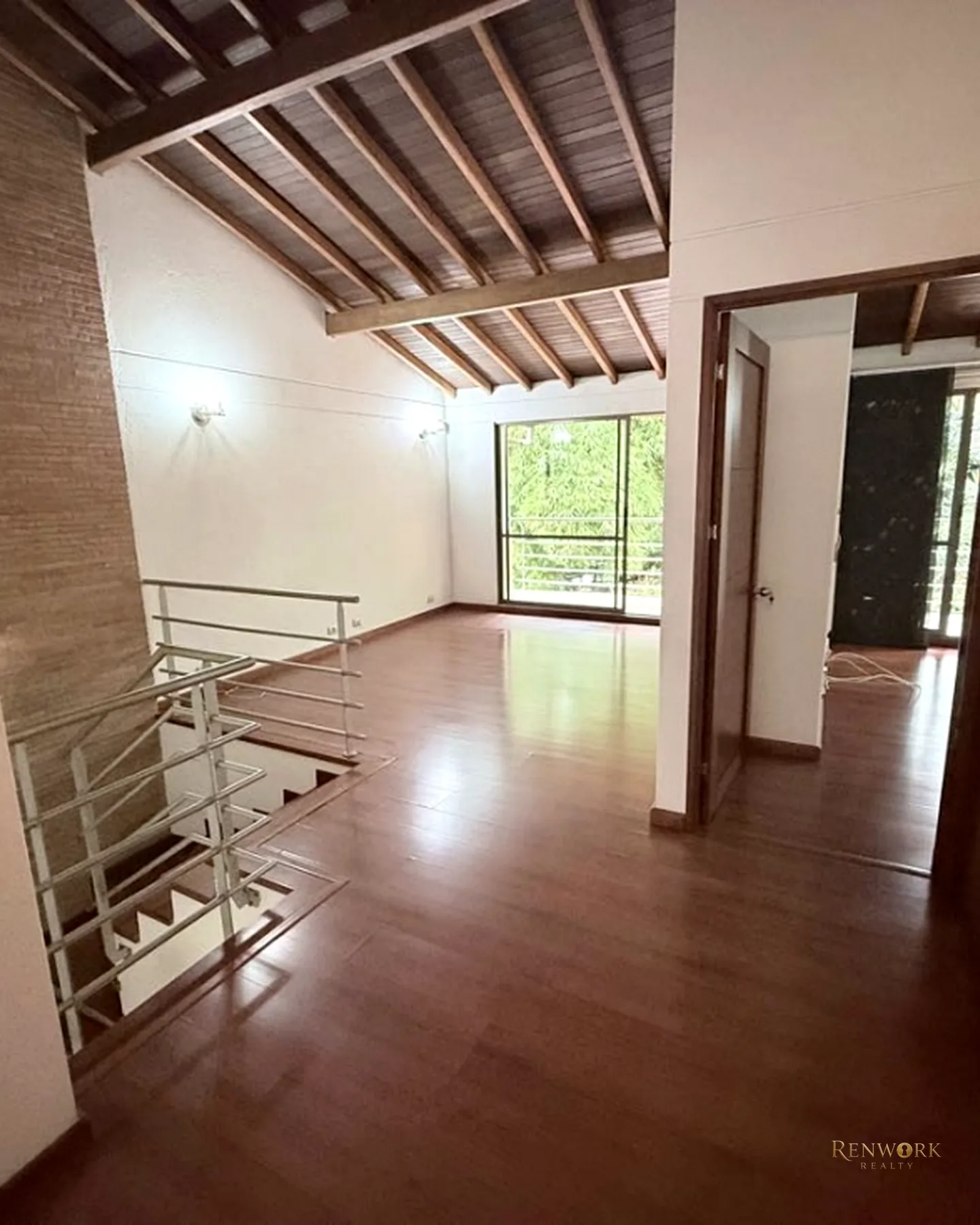 VENTA CASA CUMBRES ENVIGADO 269 MTS2 DOS NIVELES U COMPLETA JARDIN · foto 16