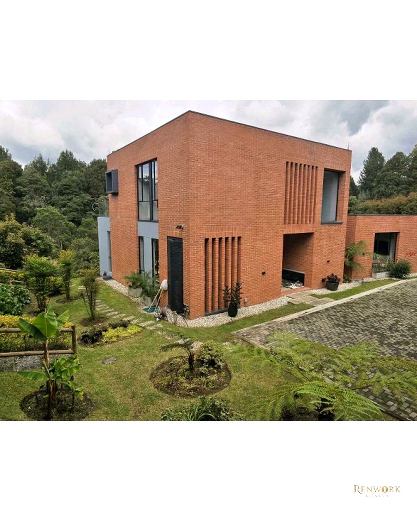 VENTA CASA DE LUJO ALTO DE LAS PALMAS ENVIGADO