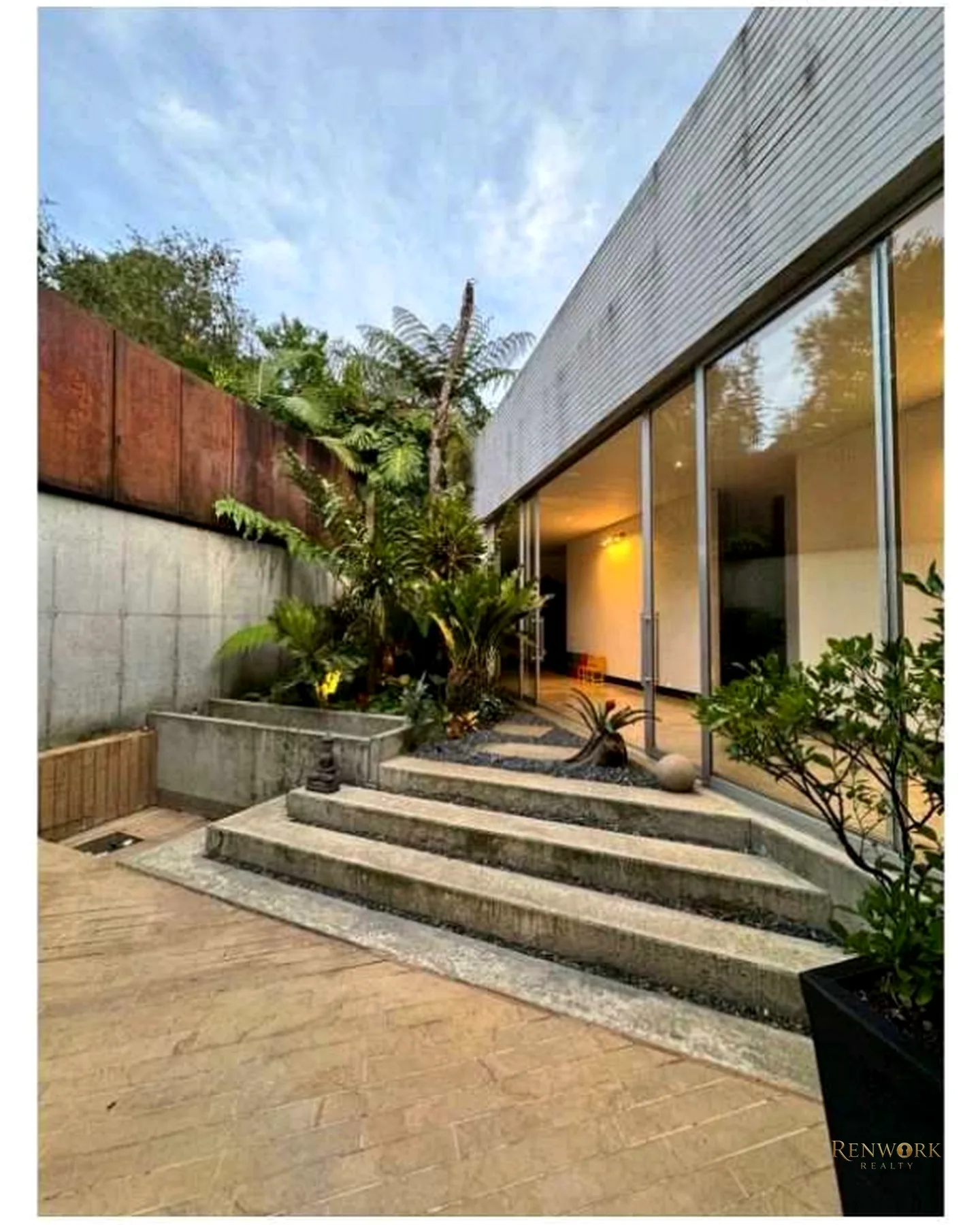 VENTA CASA DE REVISTA EN PALMAS CERCA A EL TESORO · foto 13