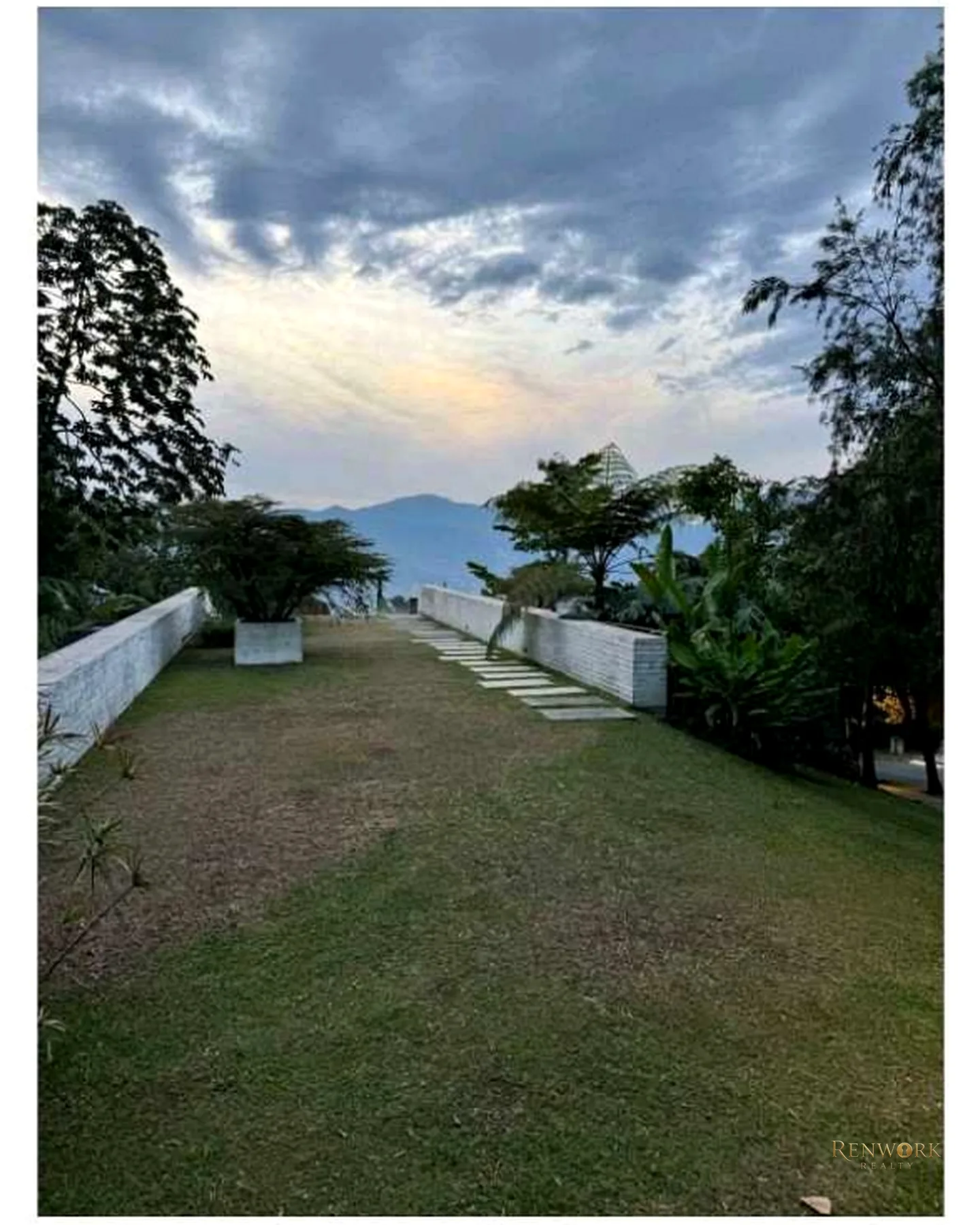 VENTA CASA DE REVISTA EN PALMAS CERCA A EL TESORO · foto 15