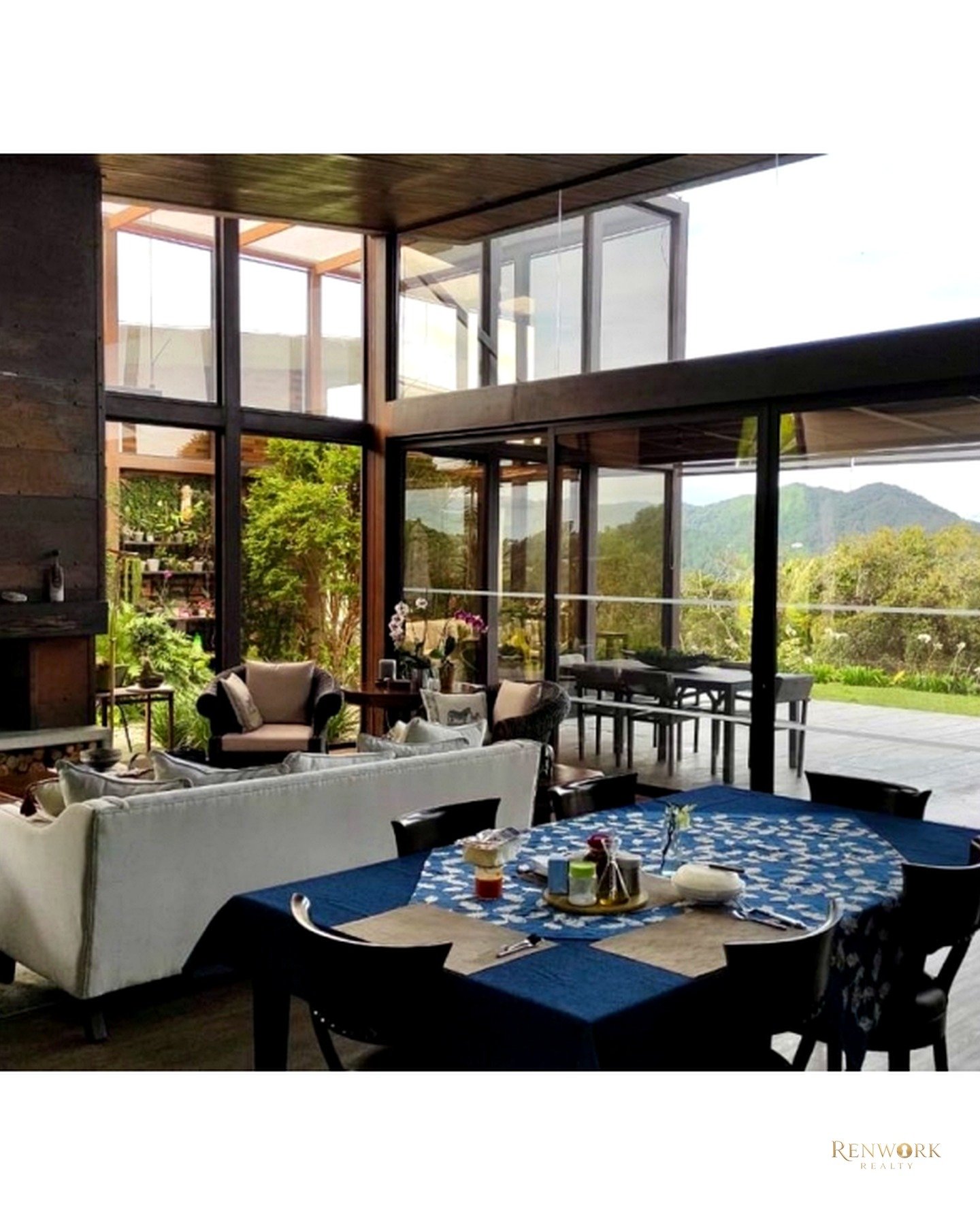 Vista de VENTA - CASA EN EL ALTO DE LAS PALMAS DE 460 M² - 1850 M² DE LOTE