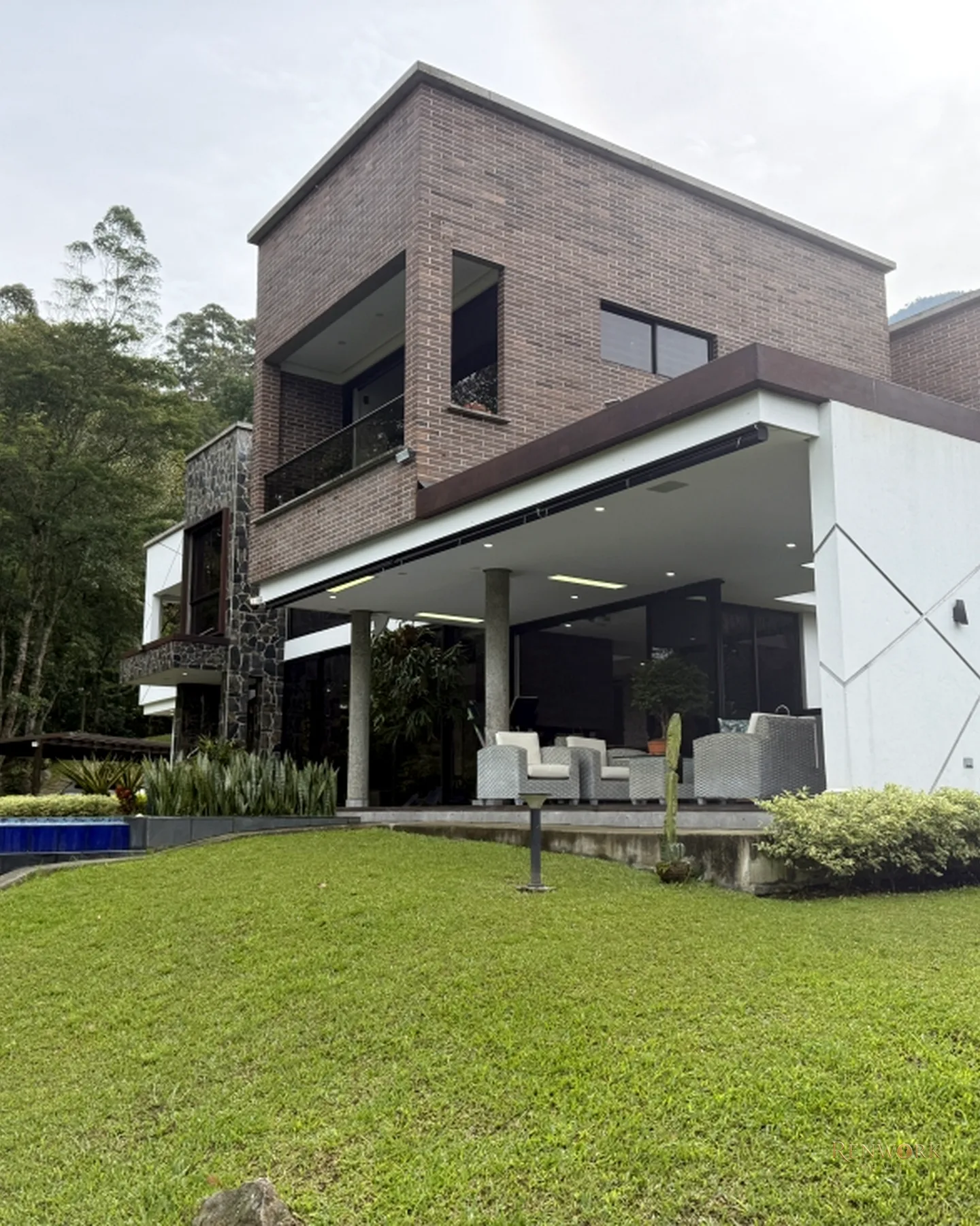 VENTA CASA EN ENVIGADO, SECTOR LOMA DEL ESCOBERO · foto 2