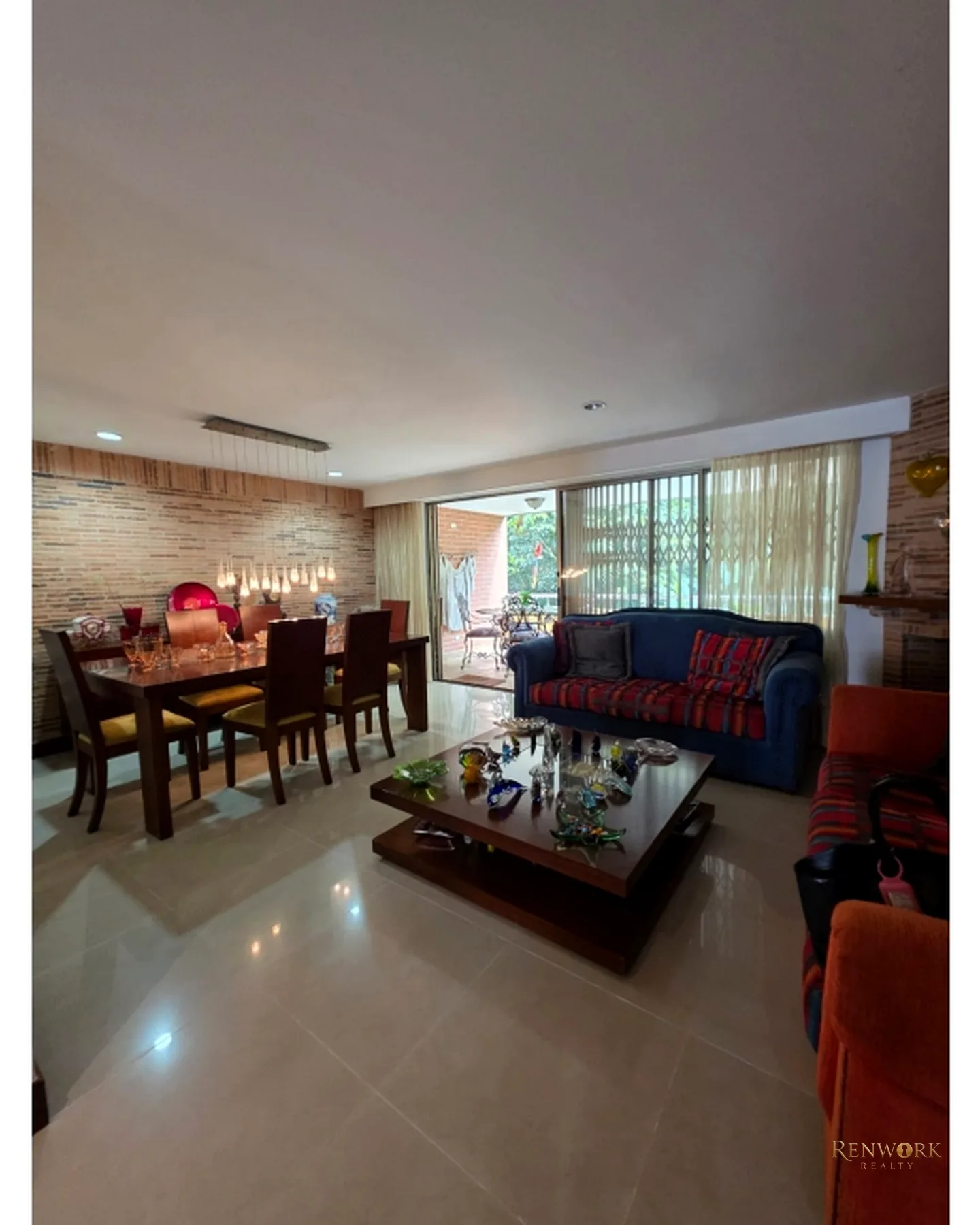 VENTA CASA EN ENVIGADO TERRACINA 280M2 CON JARDIN · foto 1