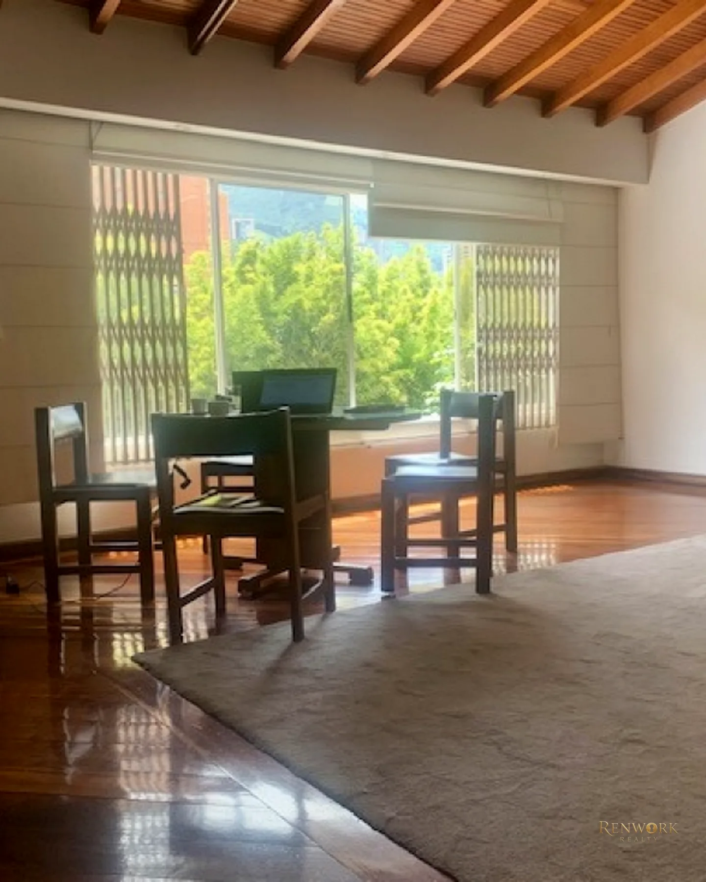 VENTA CASA INDEPENDIENTE EN EL POBLADO · foto 2