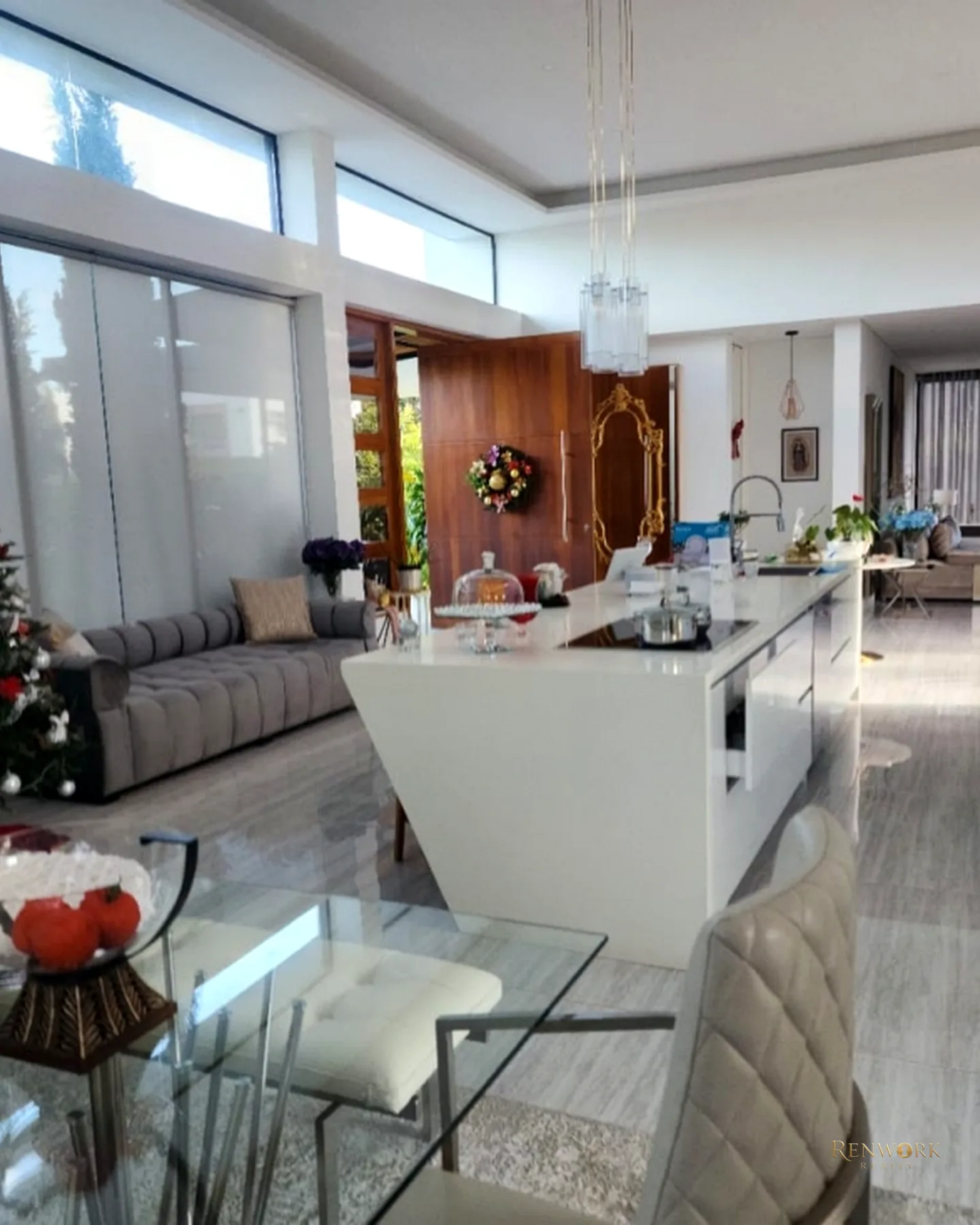 VENTA CASA MODERNA EN LLANOGRANDE · foto 2
