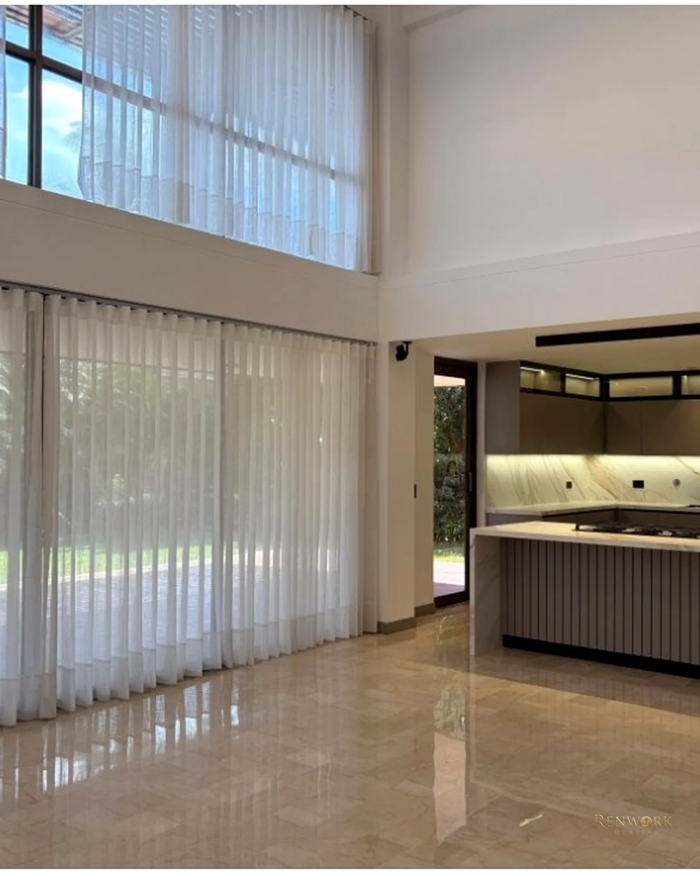 VENTA CASA MODERNA SECTOR LA CALERA POBLADO CERCA TESORO · foto 1