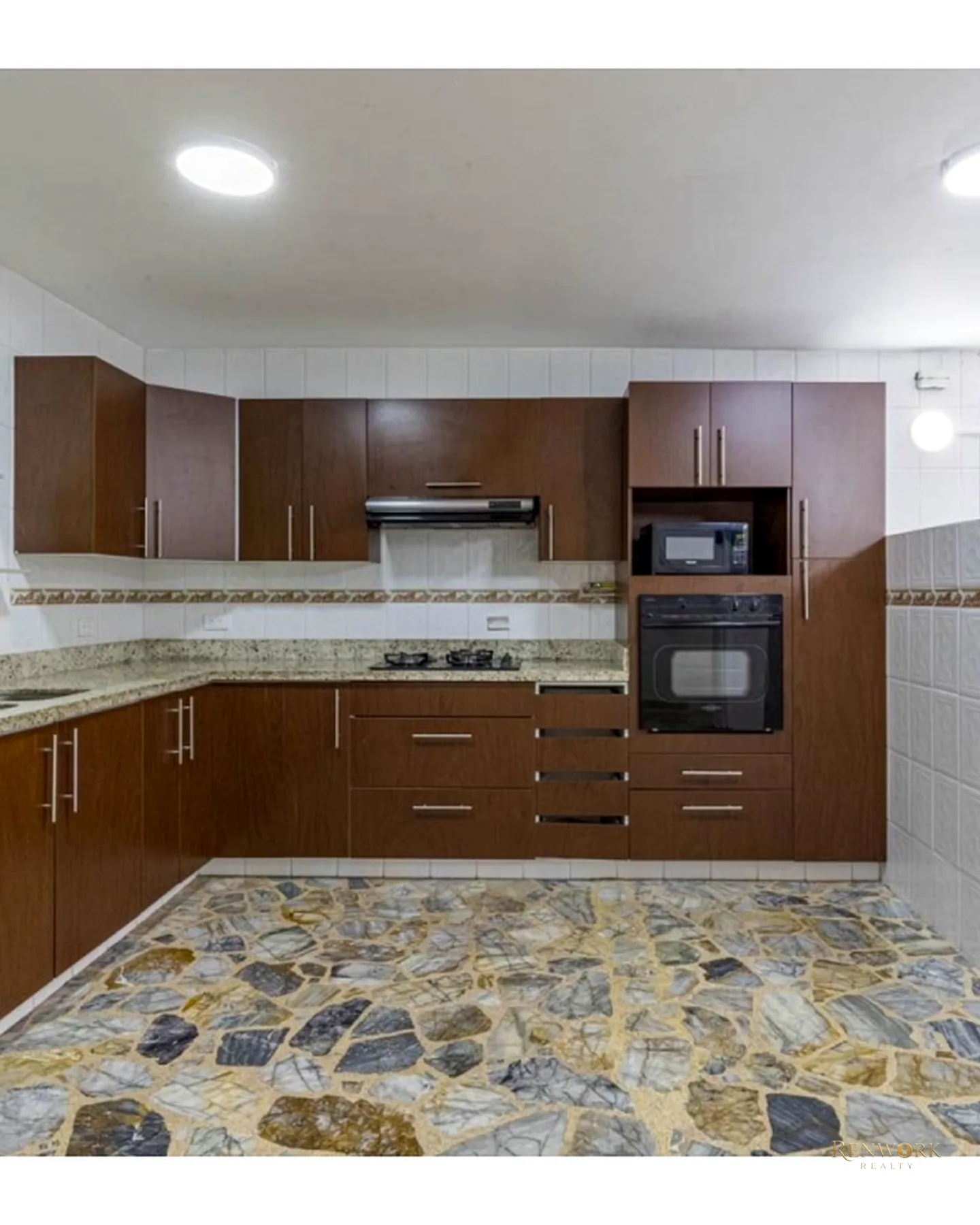 VENTA CASA REMODELADA, SECTOR ESTADIO · foto 5