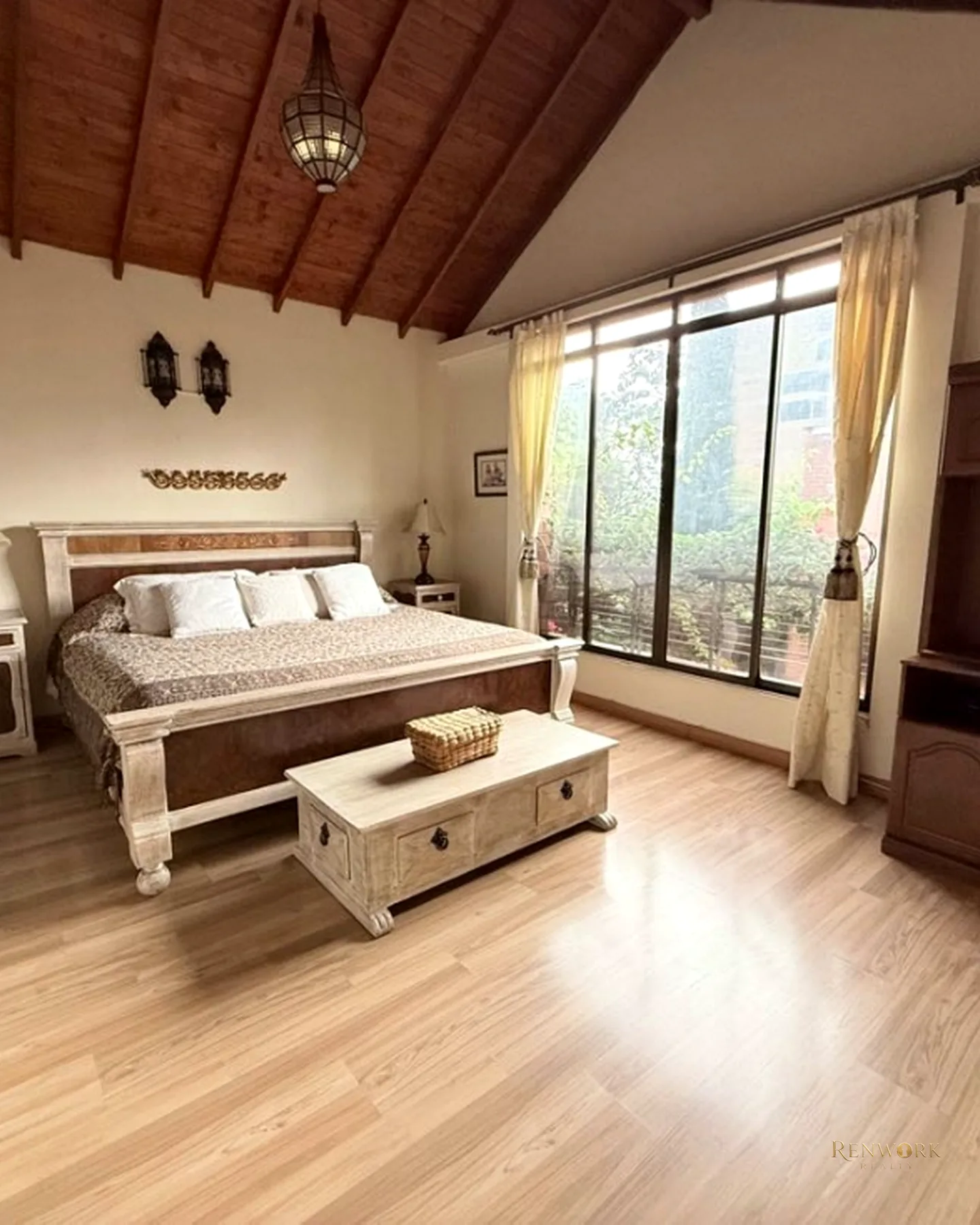 VENTA CASA SEPARADA DOS NIVELES SAN LUCAS 350M2 TERRAZA · foto 11
