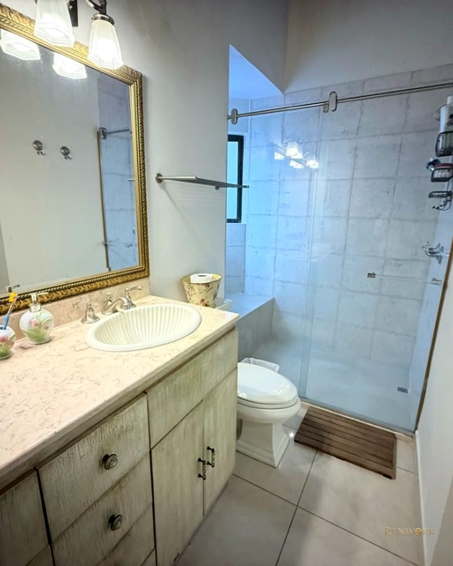 VENTA CASA SEPARADA DOS NIVELES SAN LUCAS 350M2 TERRAZA · foto 17
