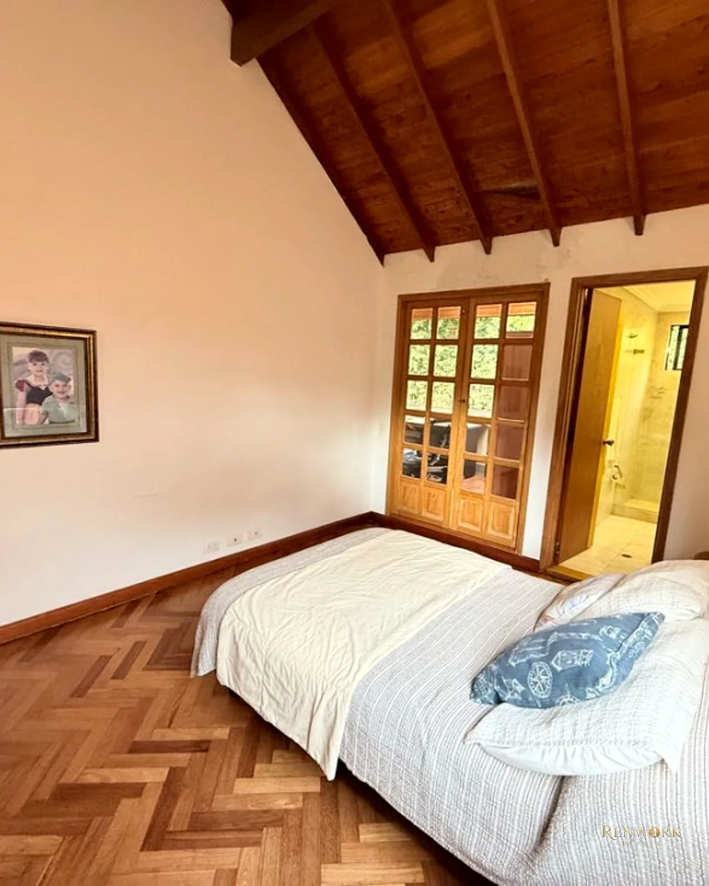 VENTA CASA SEPARADA DOS NIVELES SAN LUCAS 350M2 TERRAZA · foto 12