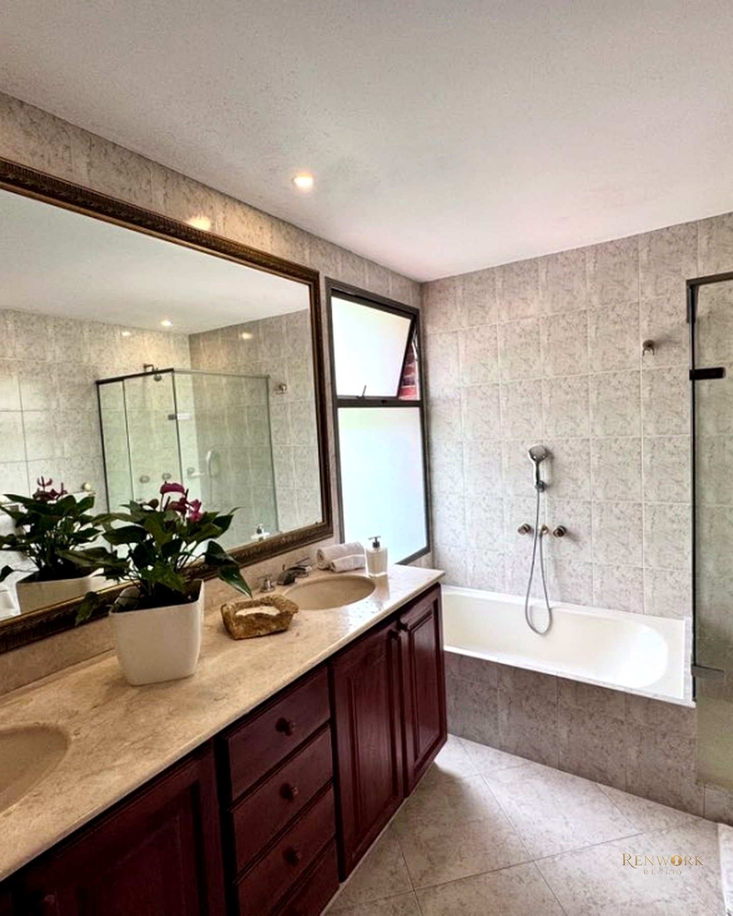 VENTA - CASA TRADICIONAL EN EL POBLADO PARTE ALTA DE 220 M² · foto 13