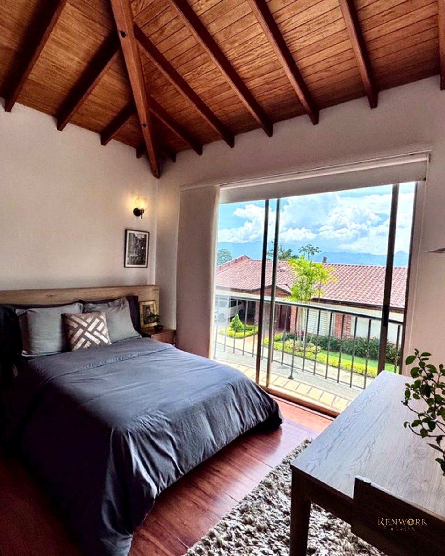 VENTA - CASA TRADICIONAL EN EL POBLADO PARTE ALTA DE 220 M² · foto 15